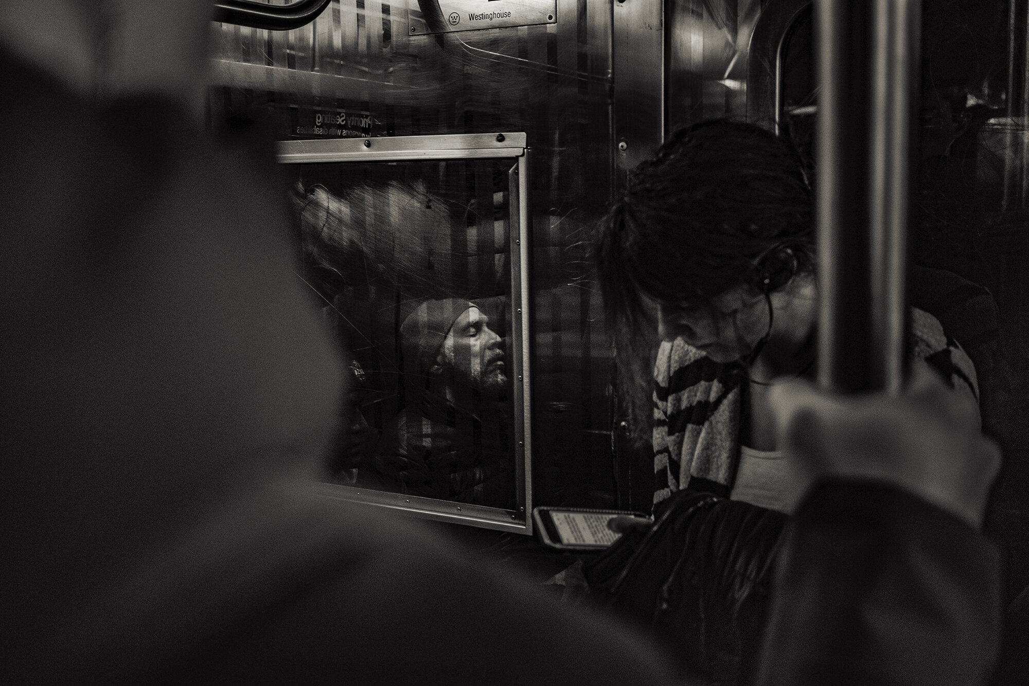 Brklyn_Subway_2019_Man_In_The_Mirror-010.jpg