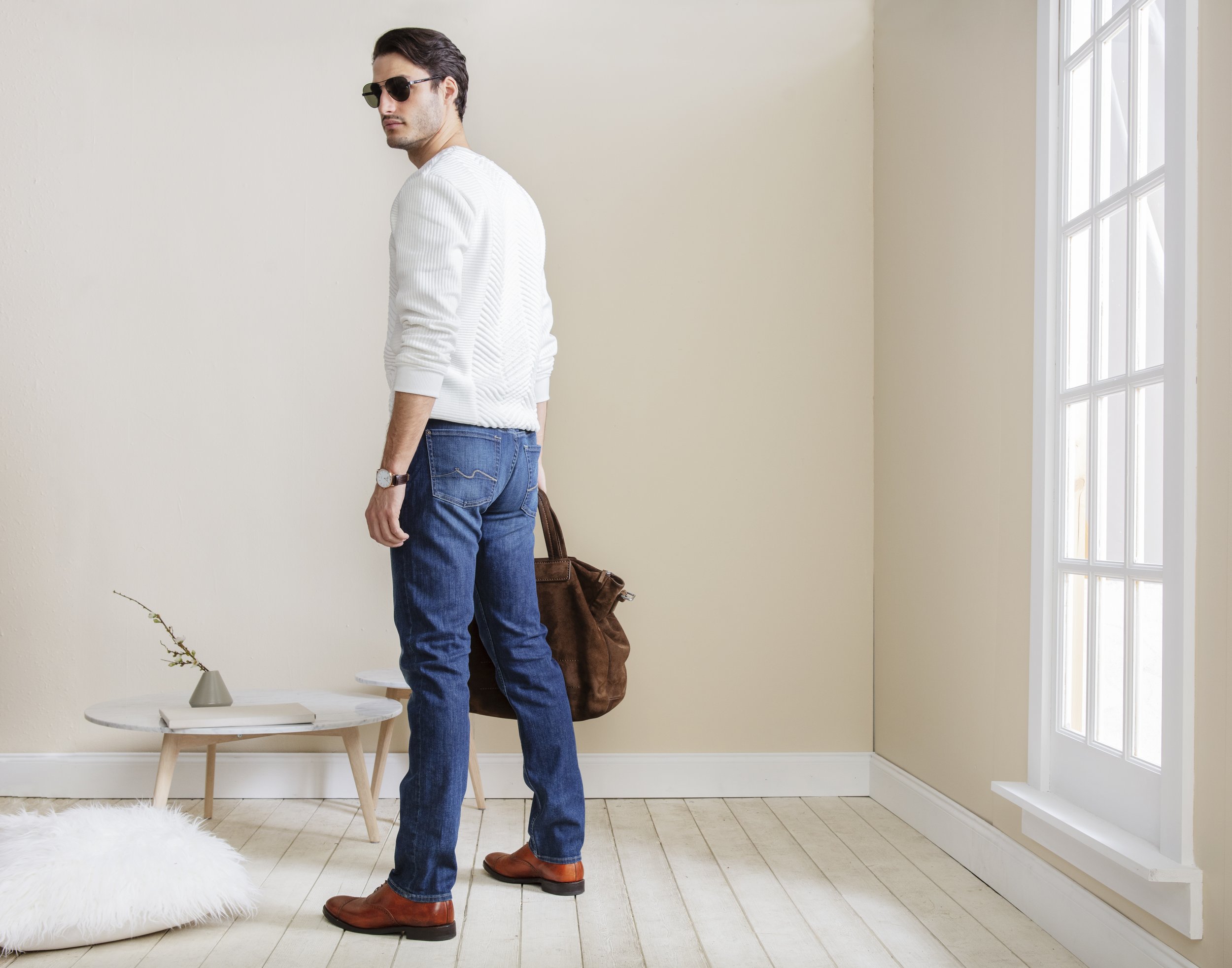 Shot_07_Men's Denim Straight_0895crp copy.jpg