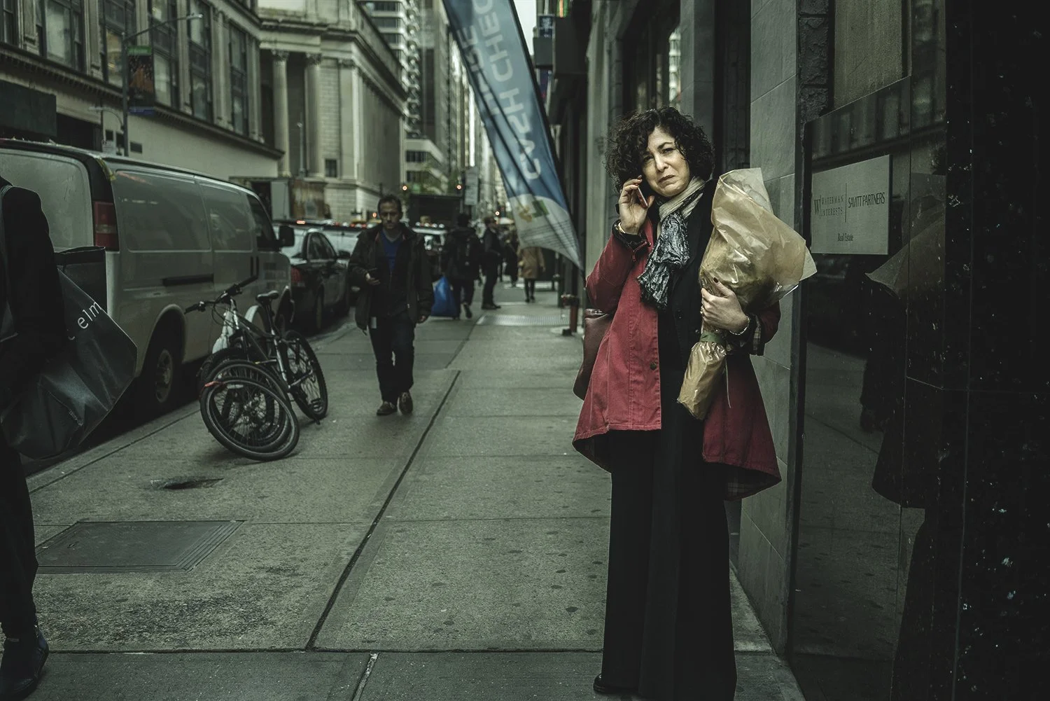 NYC_Street_2018_Flower_Disgruntled_Lady-001.jpg