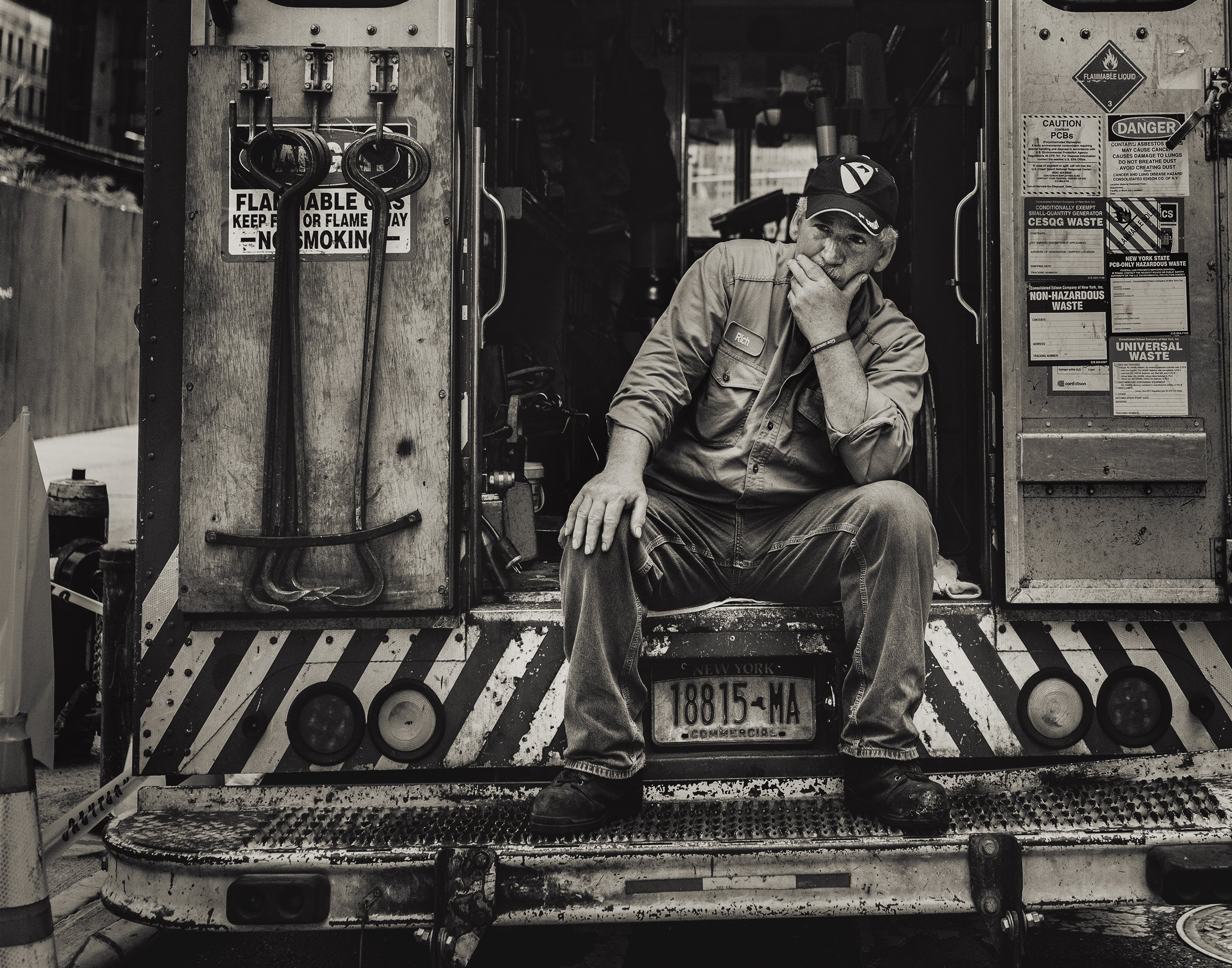 NYC_Street_2019_Con_Ed_Worker-007crp copy.jpg