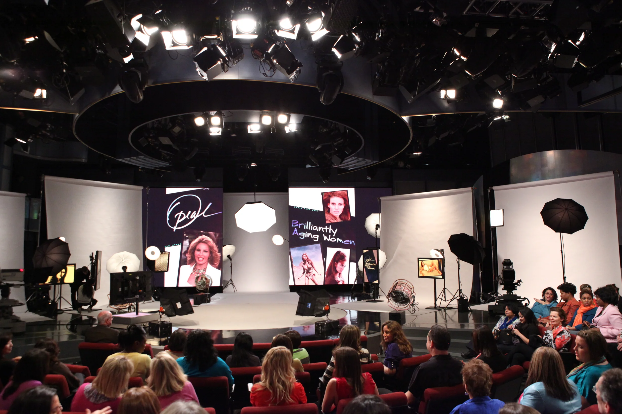 0304A10CZ - Legendary Sex Symbol Raquel Welch On Aging Brilliantly.JPG