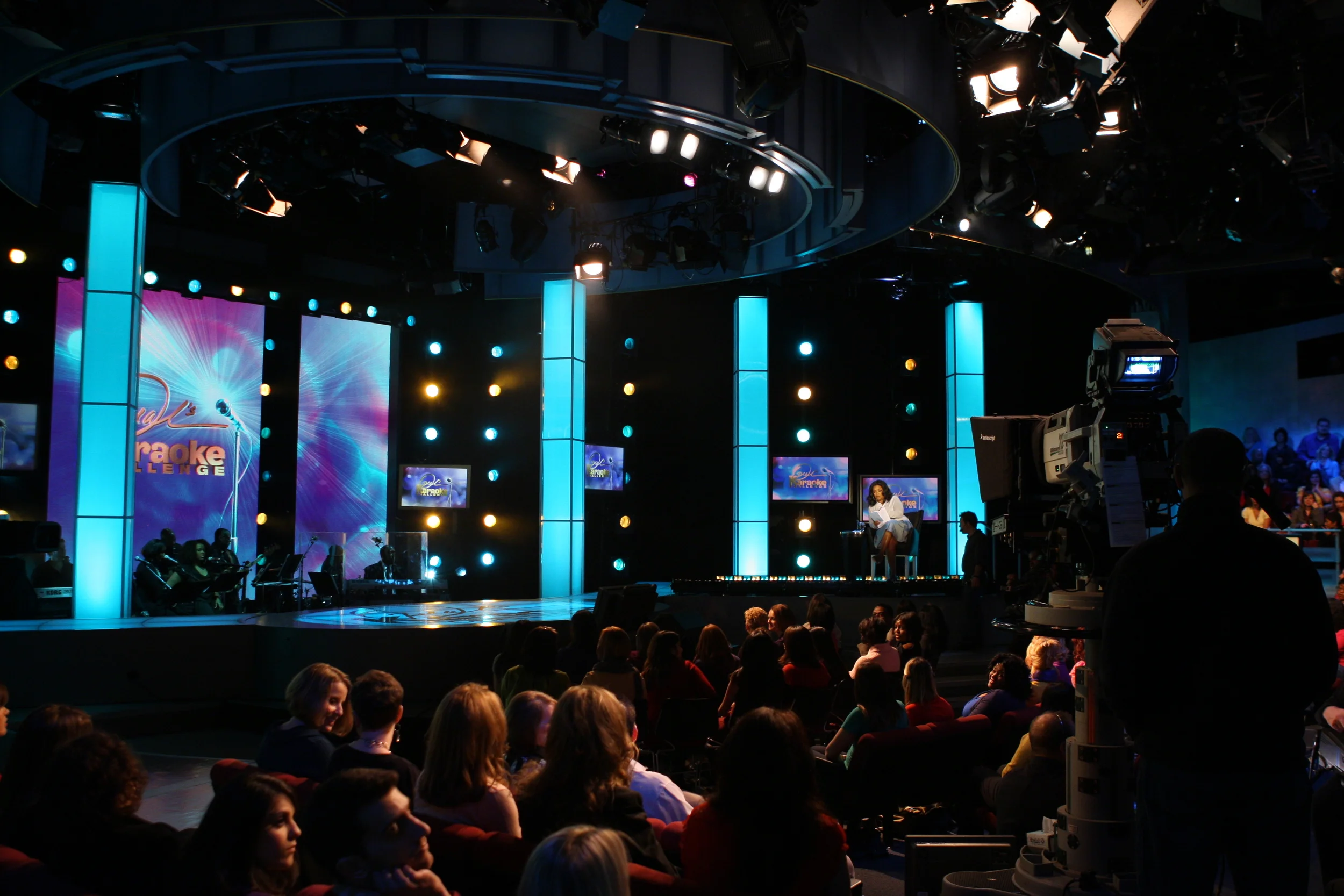 1112A09JK - Oprah's Karaoke Challenge The Finals 4.JPG