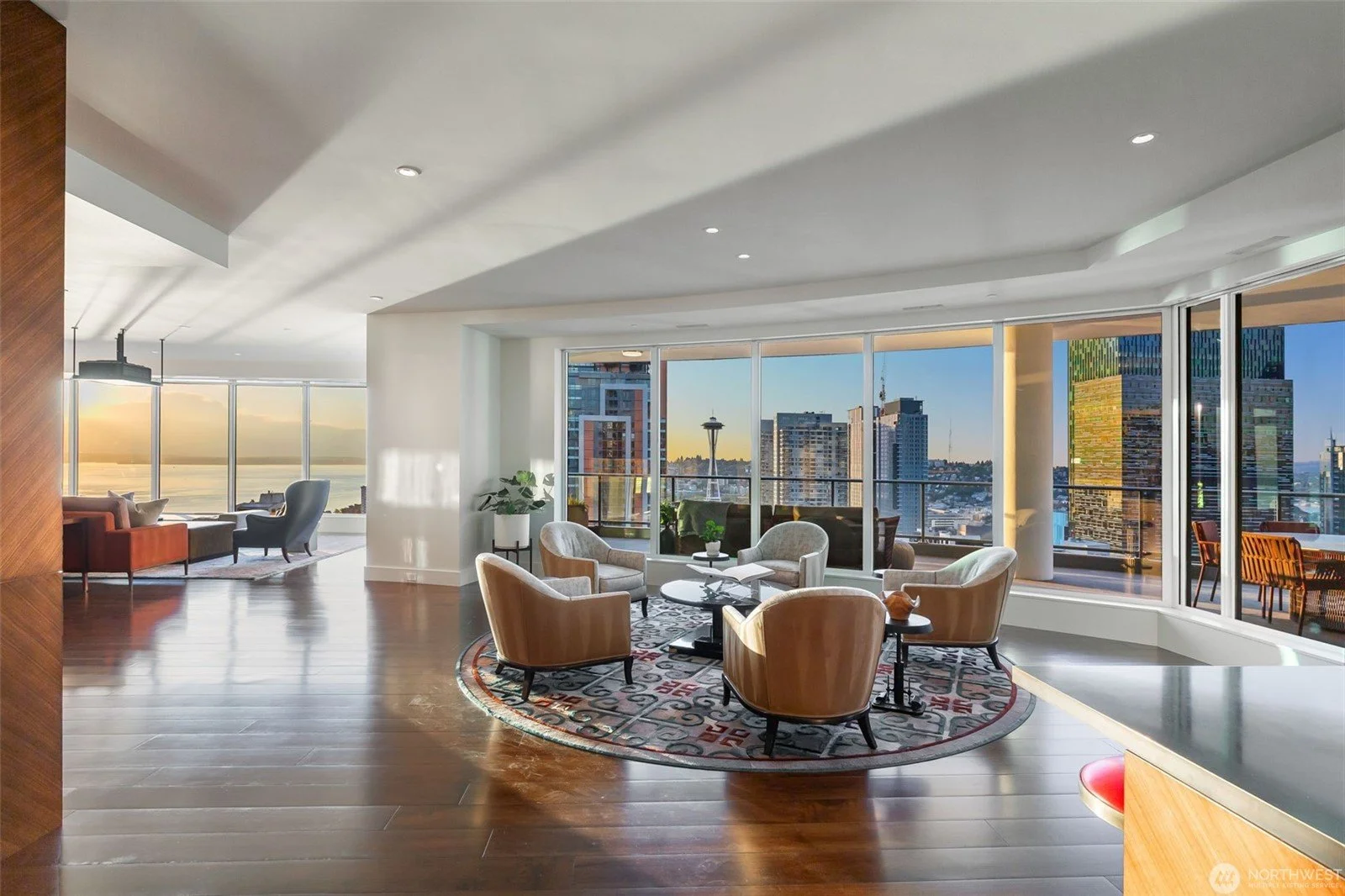 Living Room 1.jpg