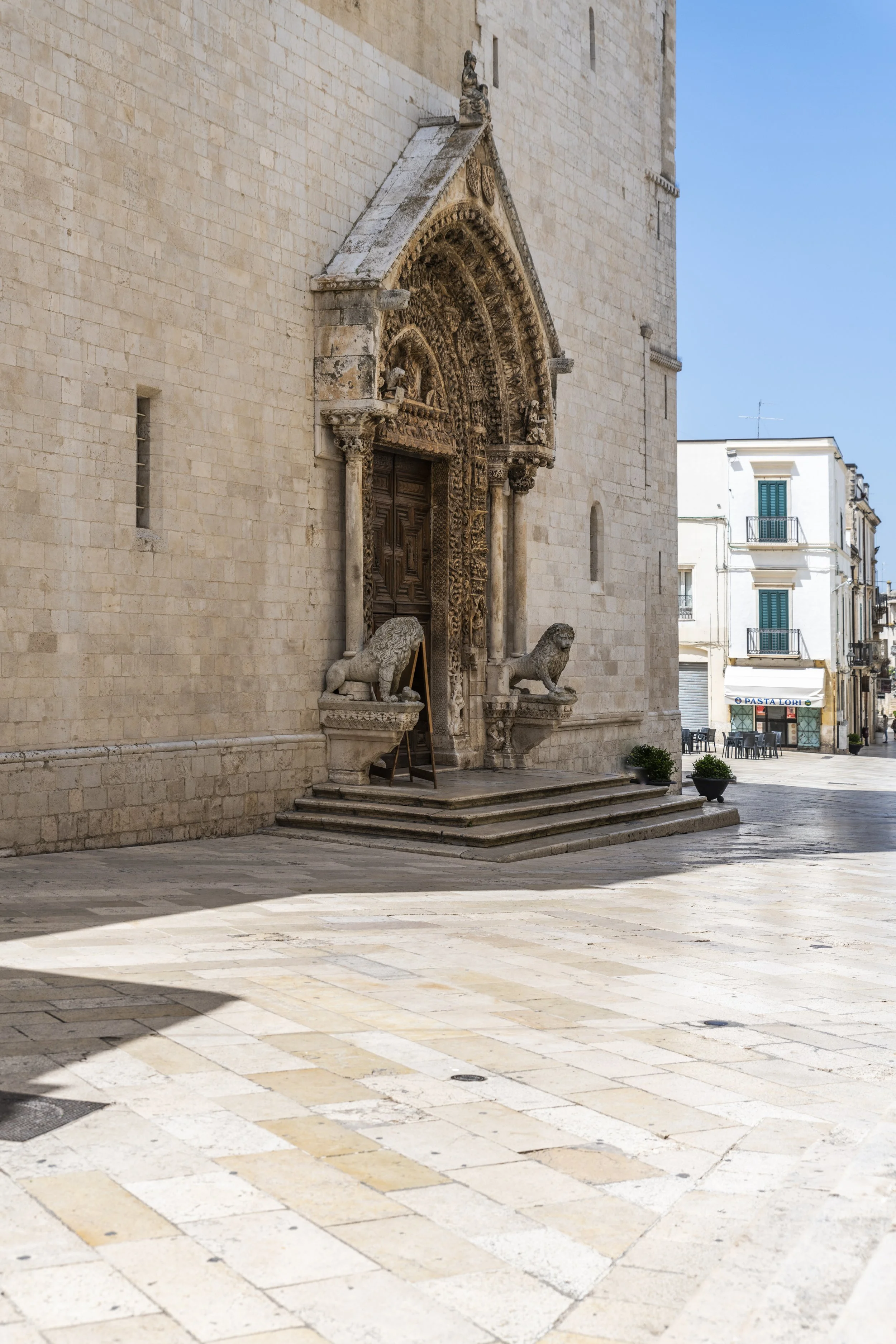altamura-summer-sun-warm-puglia.jpg