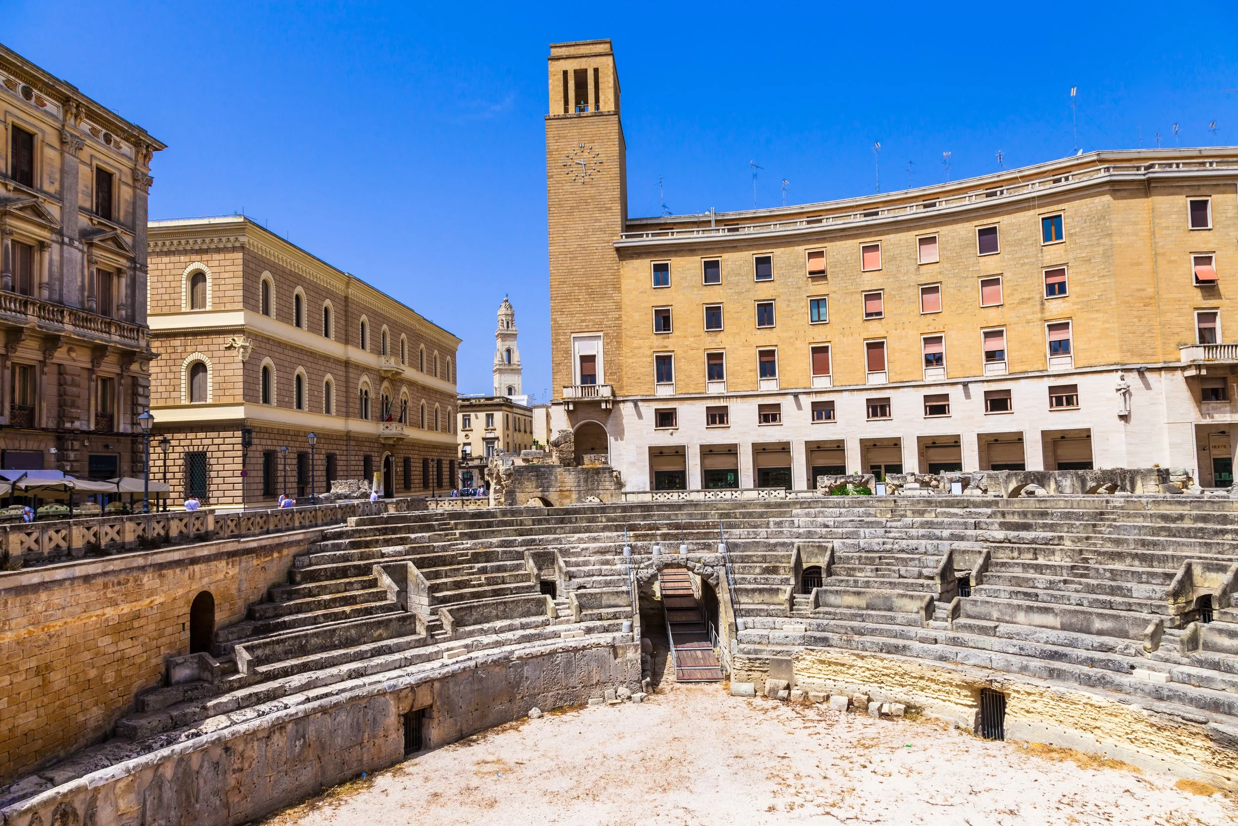 lecce-antique-town-puglia-italy.jpg