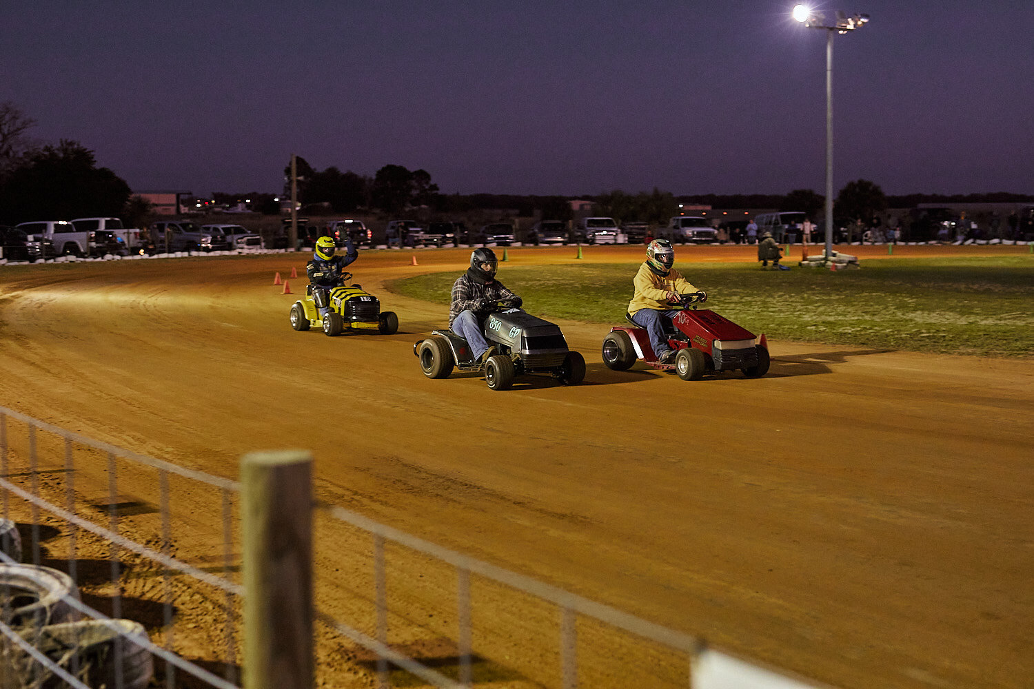 Proofs_FlamingoMag_LawnmowerRacing_Jan2021_MBKoeth__G8A5805.jpg