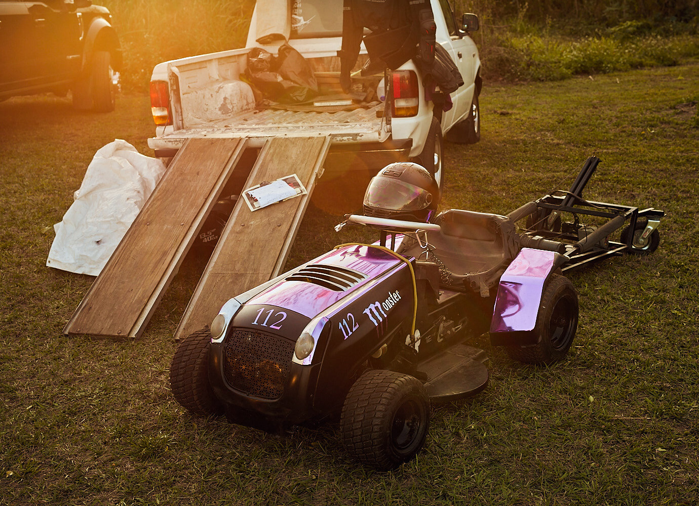 Proofs_FlamingoMag_LawnmowerRacing_Jan2021_MBKoeth__G8A5692.jpg