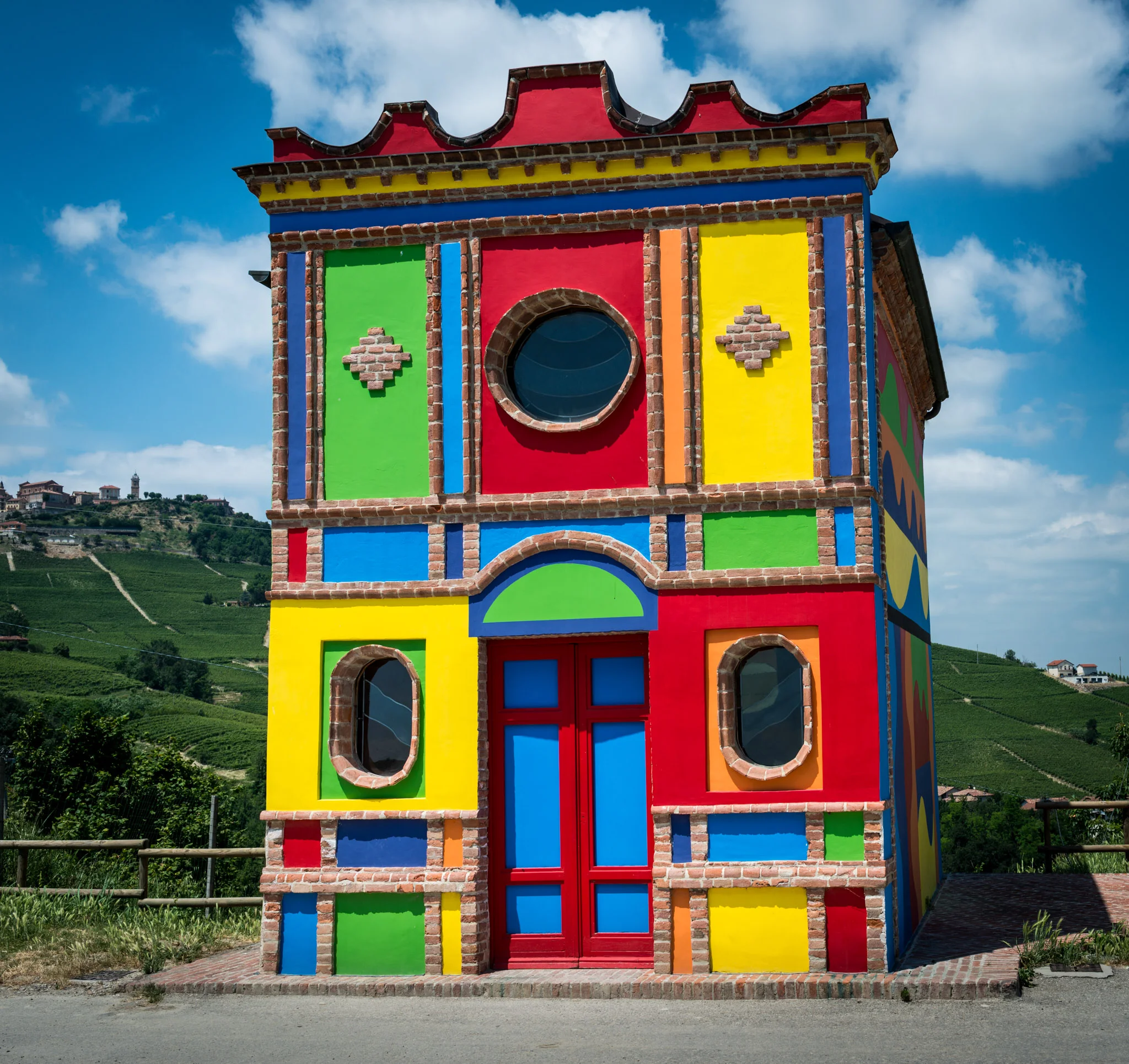 Italy : Piedmont : Cappella delle Brunate in La Morra