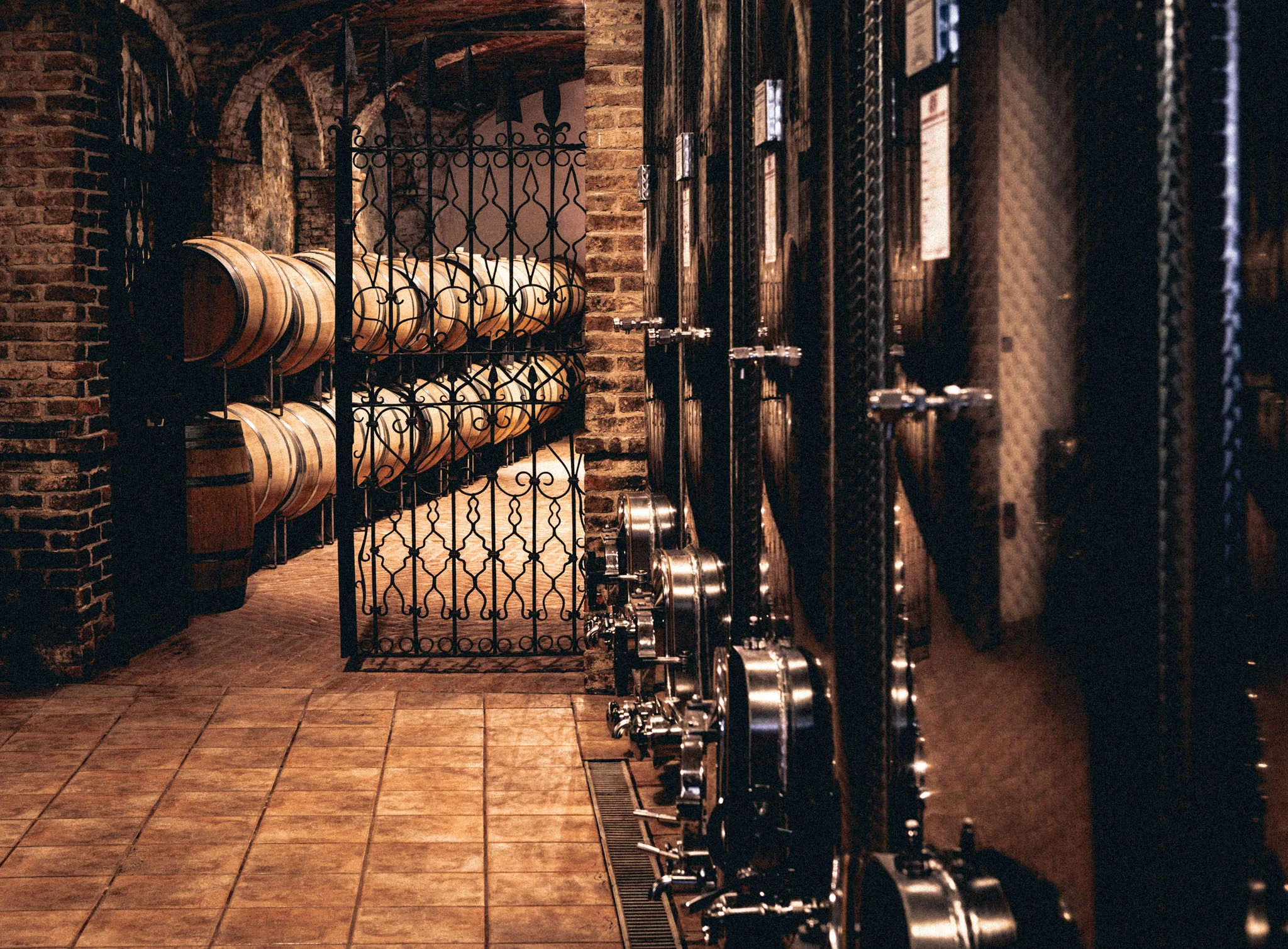 Italy : Piedmont : Barrels and tanks in the cellar of Elio Altare