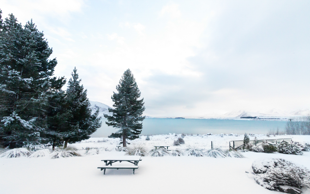Christian-Schaffer-New-Zealand-Lake-Tekapo-Snow-Winter.jpg