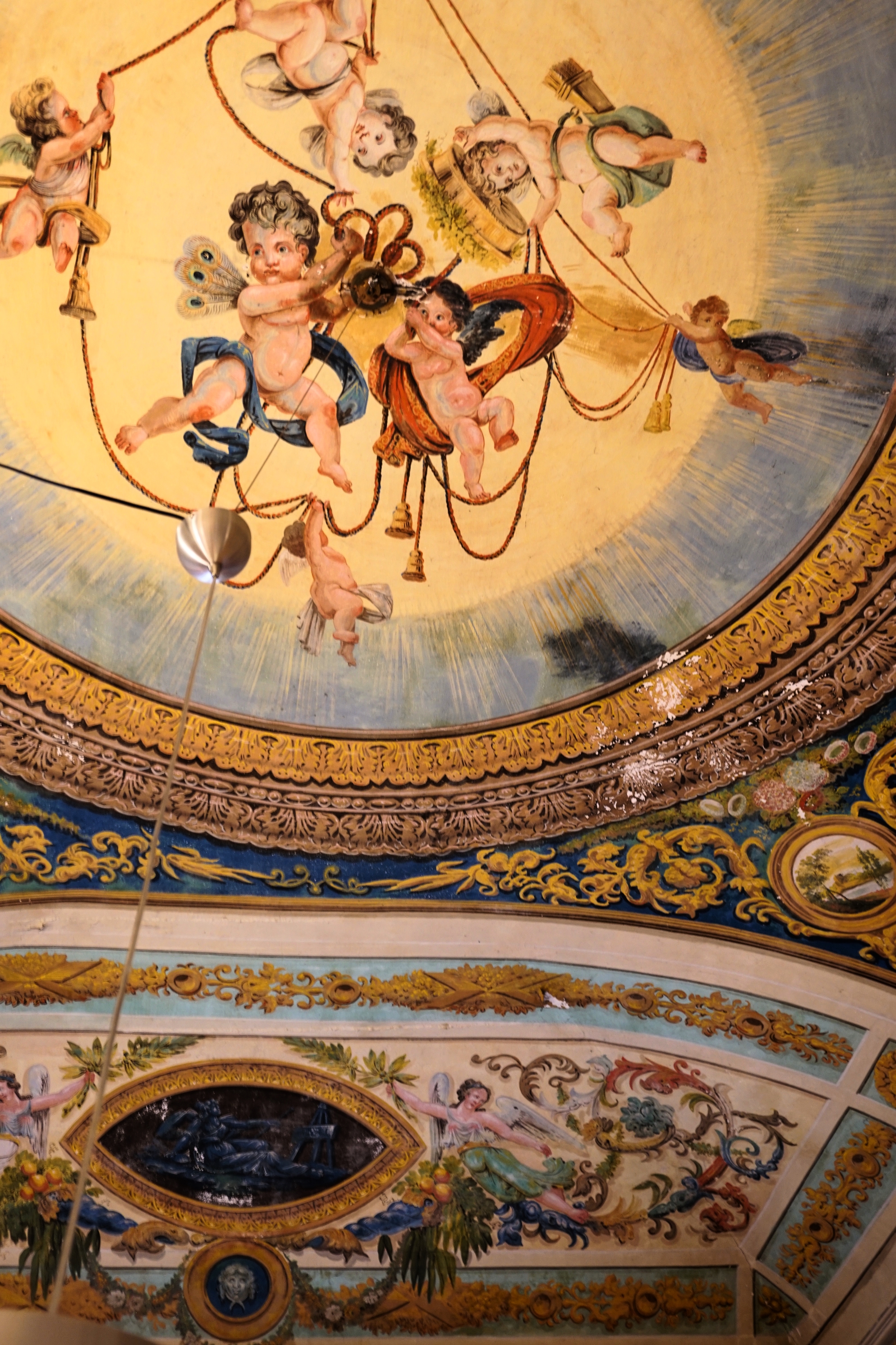 This is our friend Miquel's Girona art studio ceiling, which is in an ancient building located on the original Roman road, La Forca. Girona, Spain has a gorgeous, history filled Old Quarter.