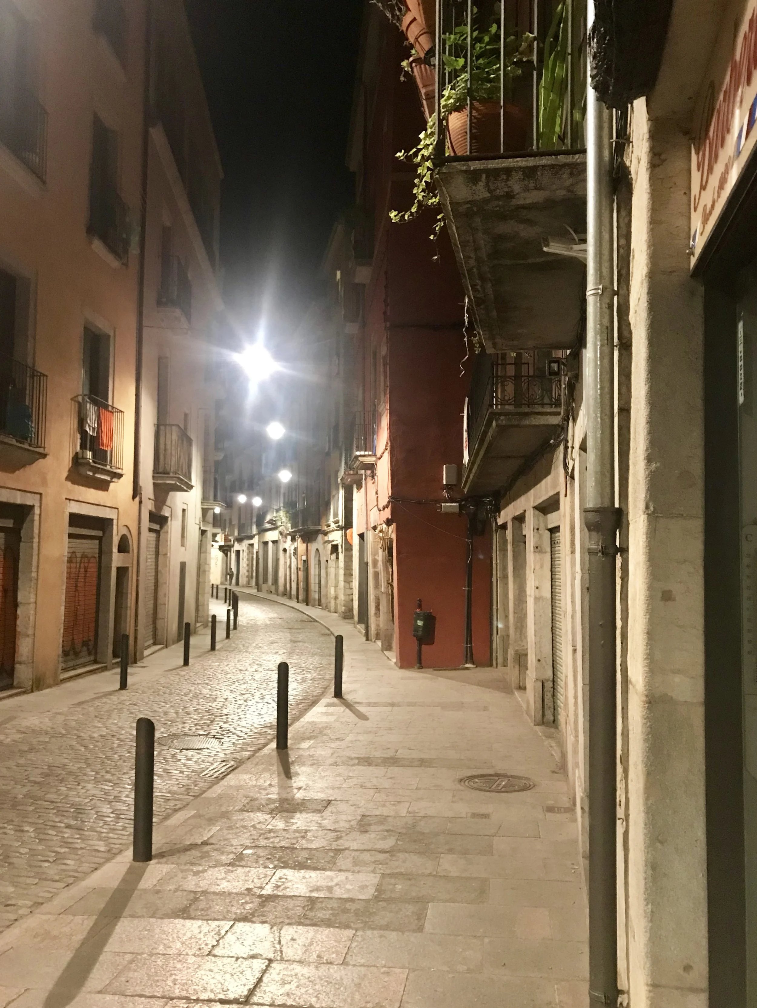 Monday nights are VERY quiet. This is our street.