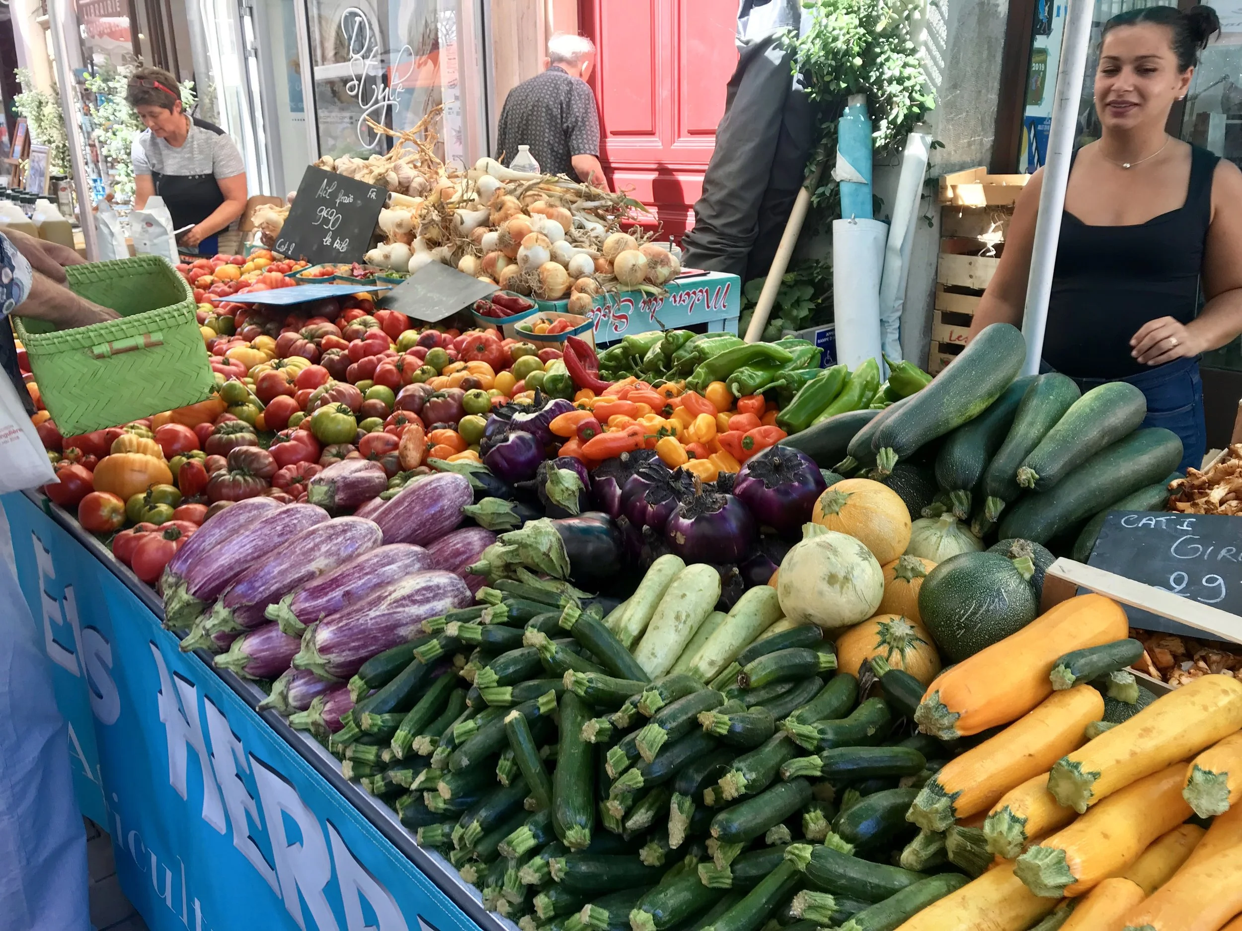 Sete’s market was gorgeous inside and out. Filled with a wide variety of cheeses, seafood, & fish, meat, olives, produce, and prepared dishes (tagines, paellas, and baked goods) - a delight.
