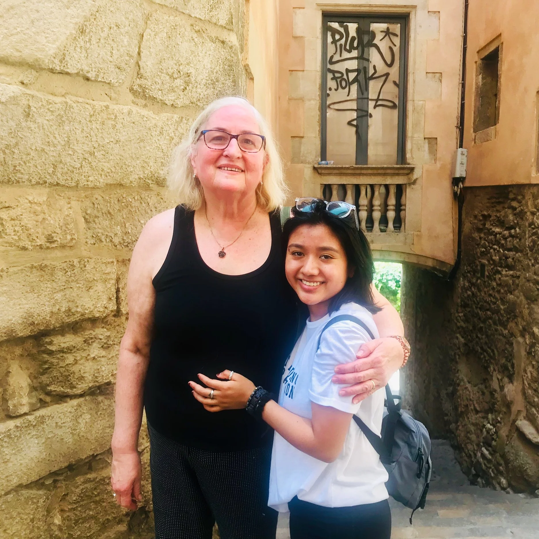 Lyn & Odilia overlap in Girona.