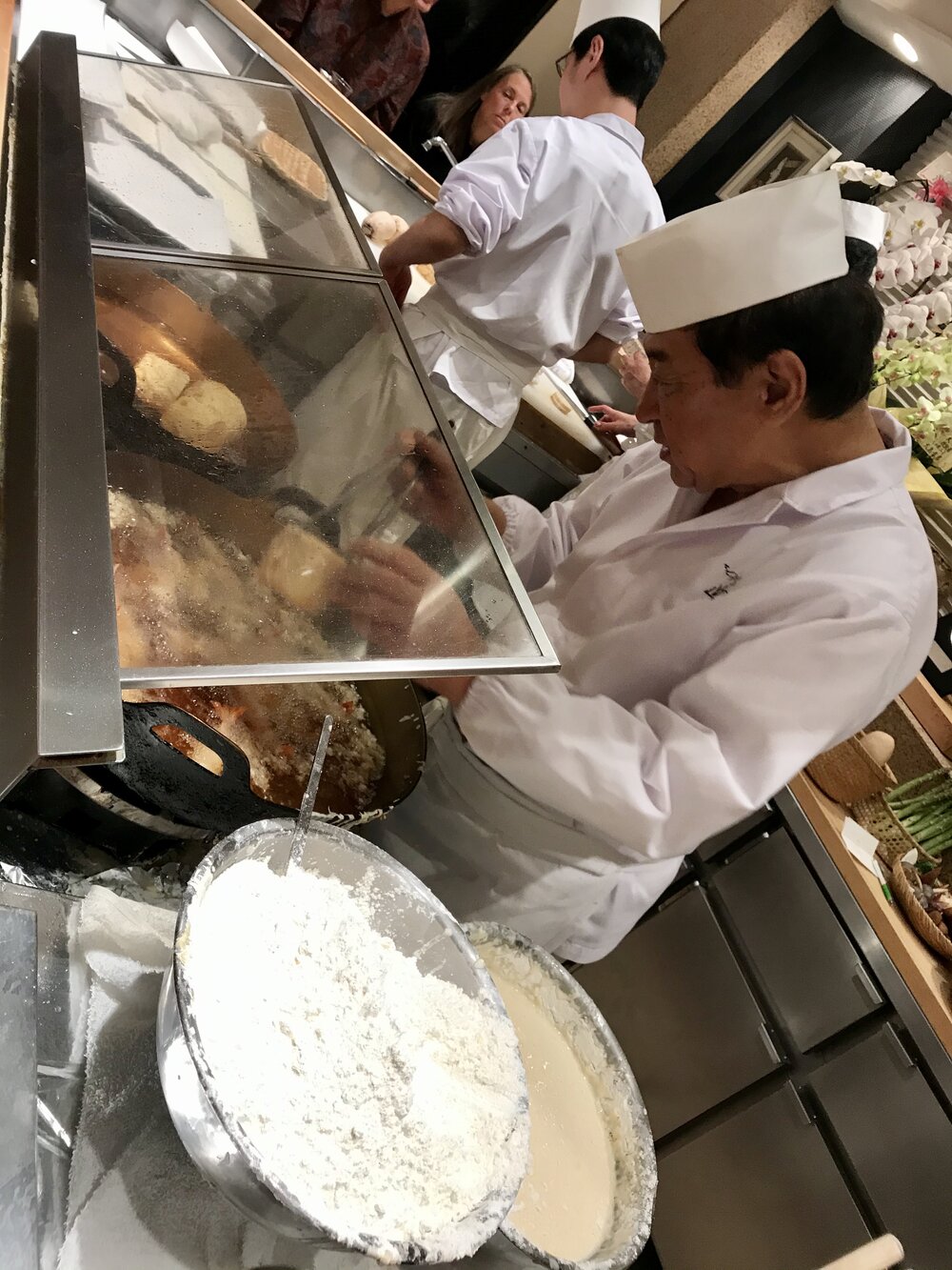 Micheline 3-star tempura chef hard at work