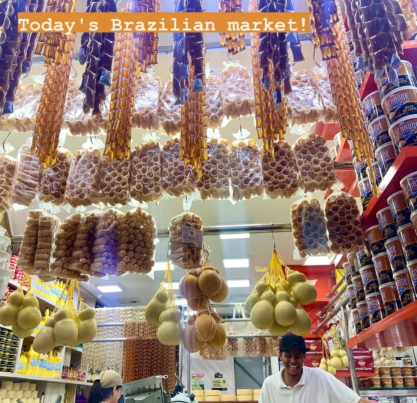 This is supposed to be the third best market in the world...I believe it! #market #buyandsell #favoritetravel #whyitravel #allsenses #mercado #braziltravel