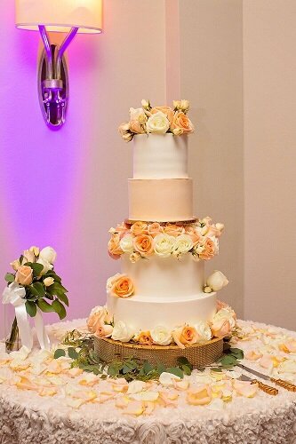 Sweet I Do's Wedding Management Specialist Starfire Golf Club Legacy Ballroom Scottsdale Phoenix Arizona Wedding Cake.jpg