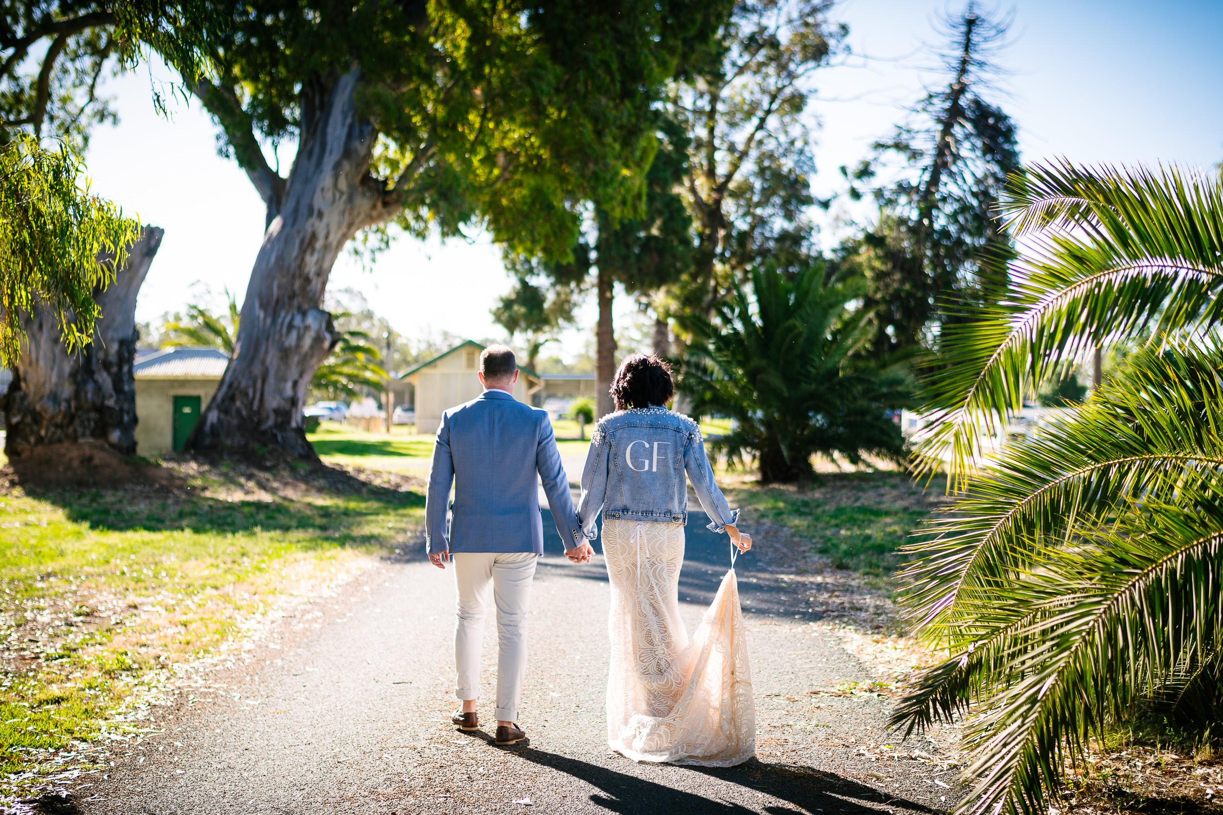 Perricoota_Packing_Shed_Wedding_G&T_Low-64.JPG