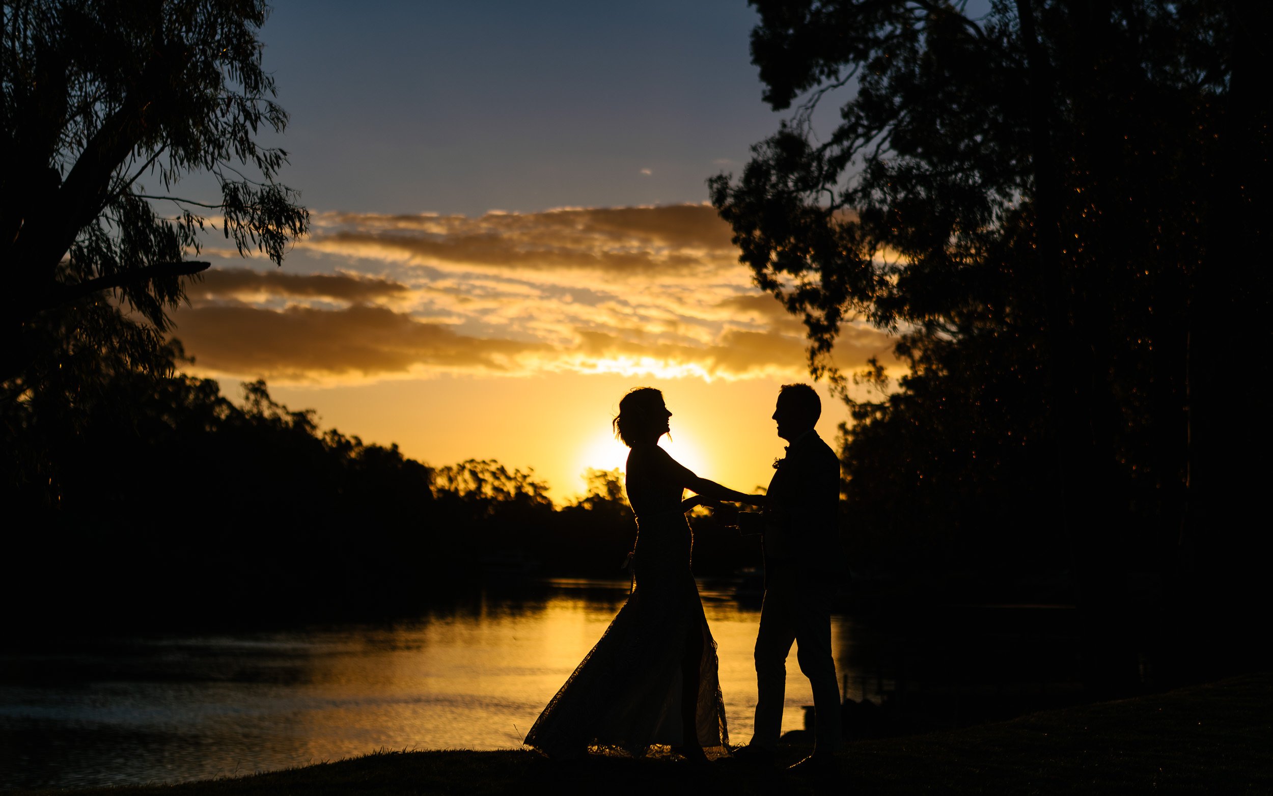 Perricoota_Packing_Shed_Wedding_G&T_Low-71.JPG