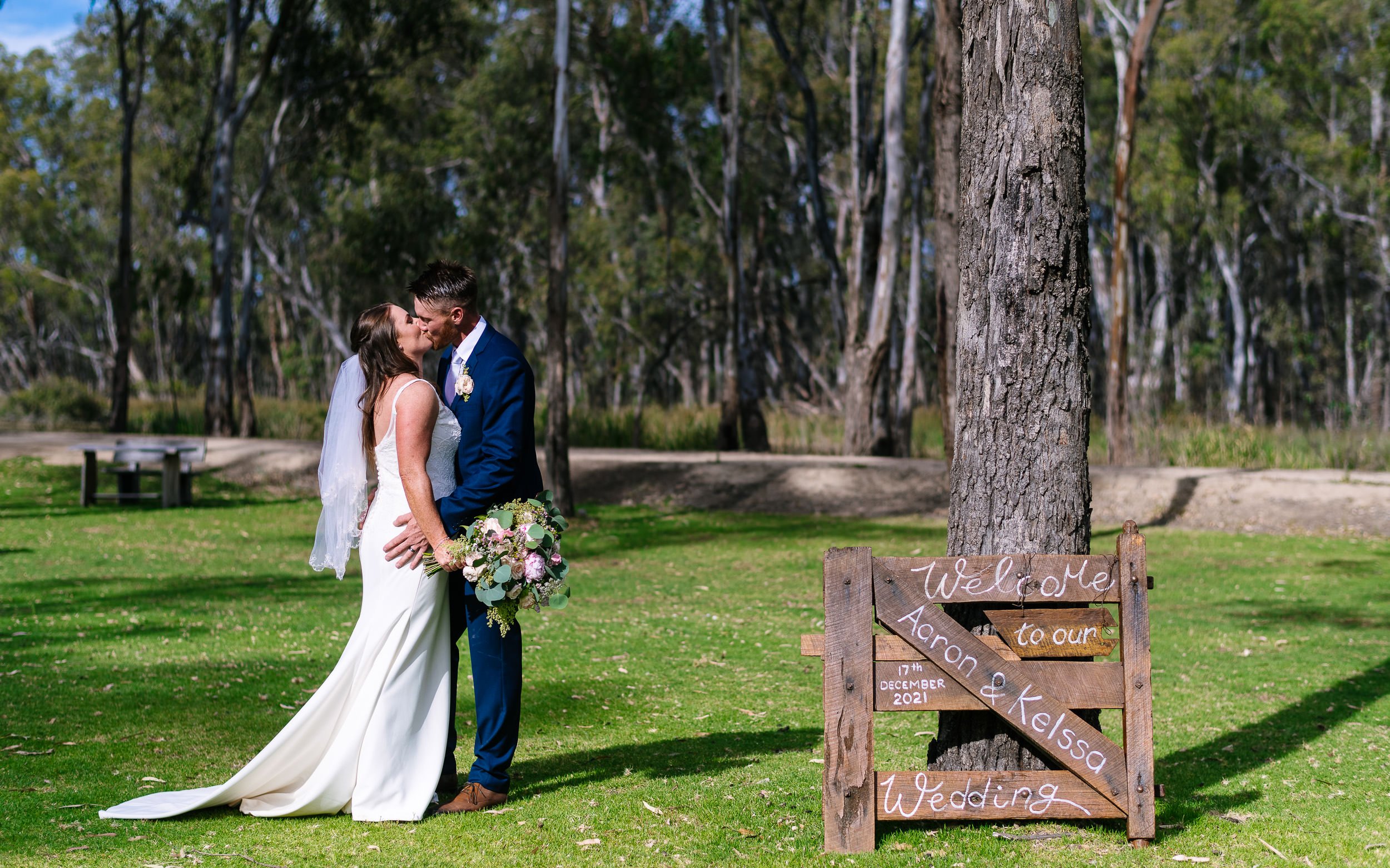 Timbercutter_Wedding_Mathoura_K&A-55.JPG