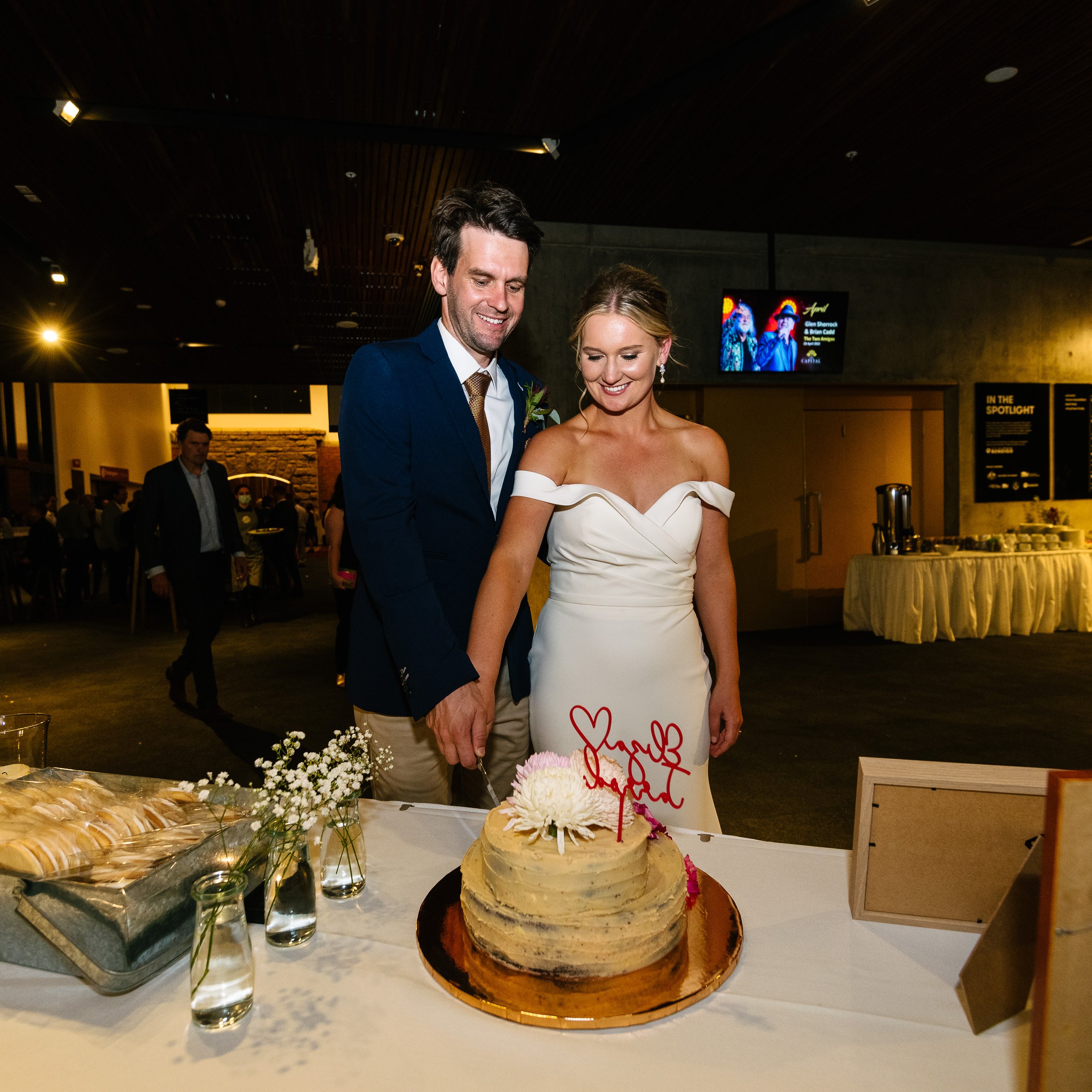 Bendigo_Farm_Wedding_E&J-74.JPG