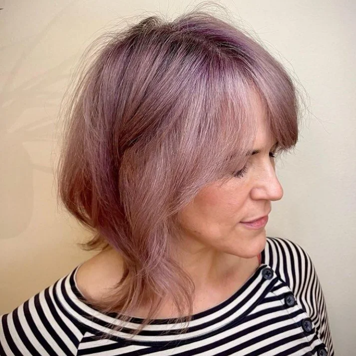 Stunning ✨Purple Shadows✨color and cut by @allthecolors_amber 💜

#vainballard #seattlesalon #ballardfarmersmarket #ballardseattle #mauvehair #dustyrosehair