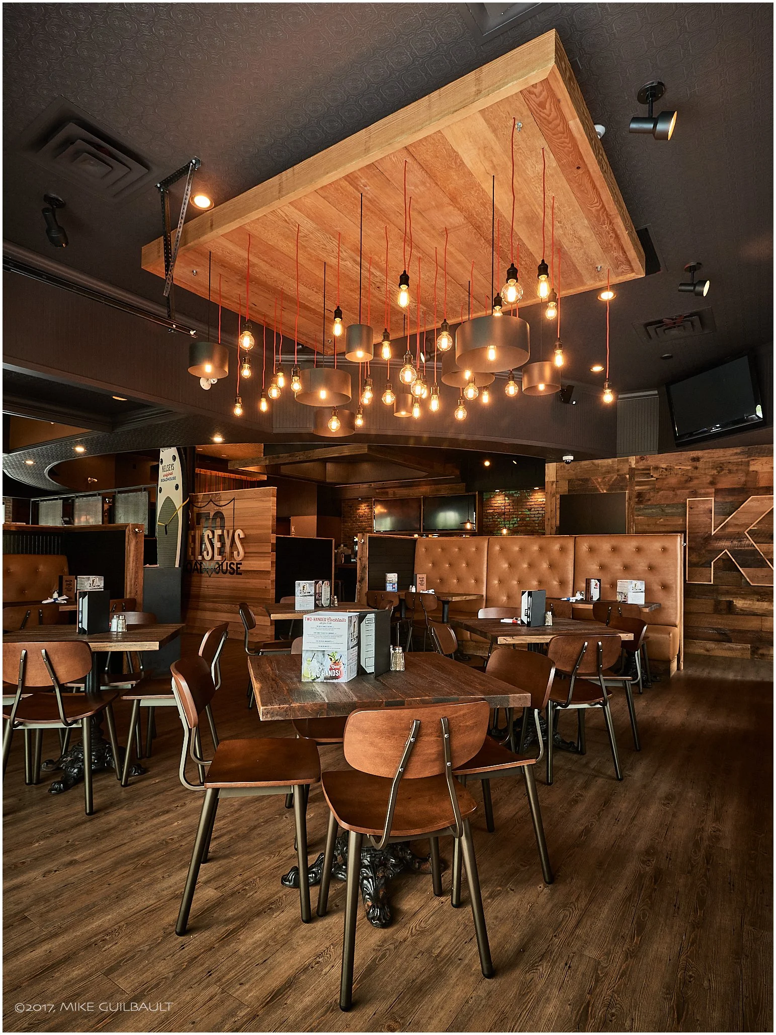 Kelsey's, Bayfield St., Barrie