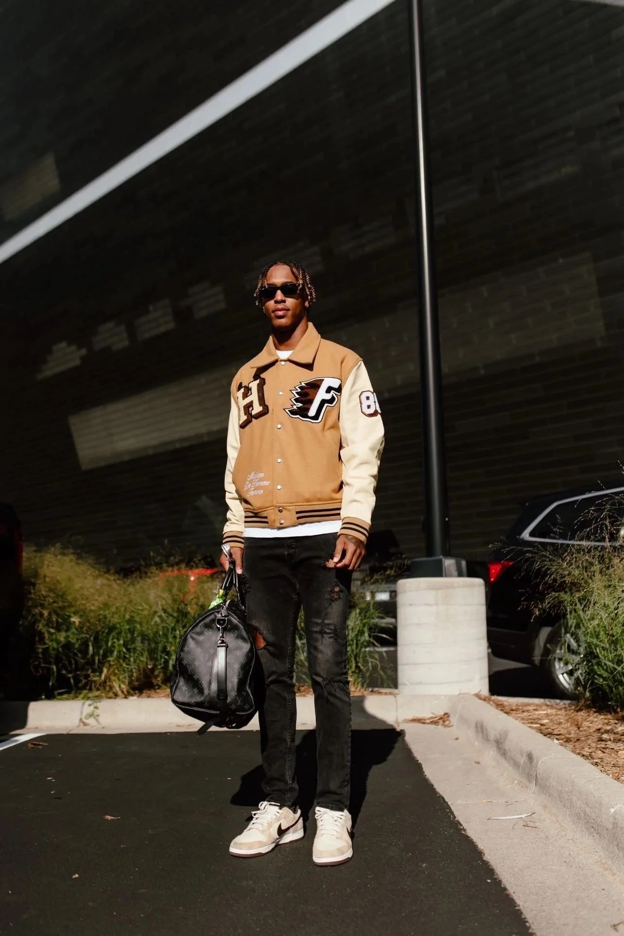 Enorm-Gallery-46003-Cameron-Dantzler-Minnesota-Vikings-Cornerback-seen-wearing-the-Homme-Femme-World-Champs-Letterman-Jacket-Brown-1664832829-633b553d2b697.jpeg