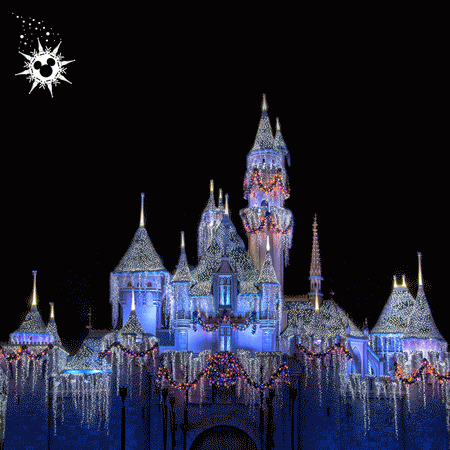 111517_ChristmasCastleFireworks_DSC4963MM.gif