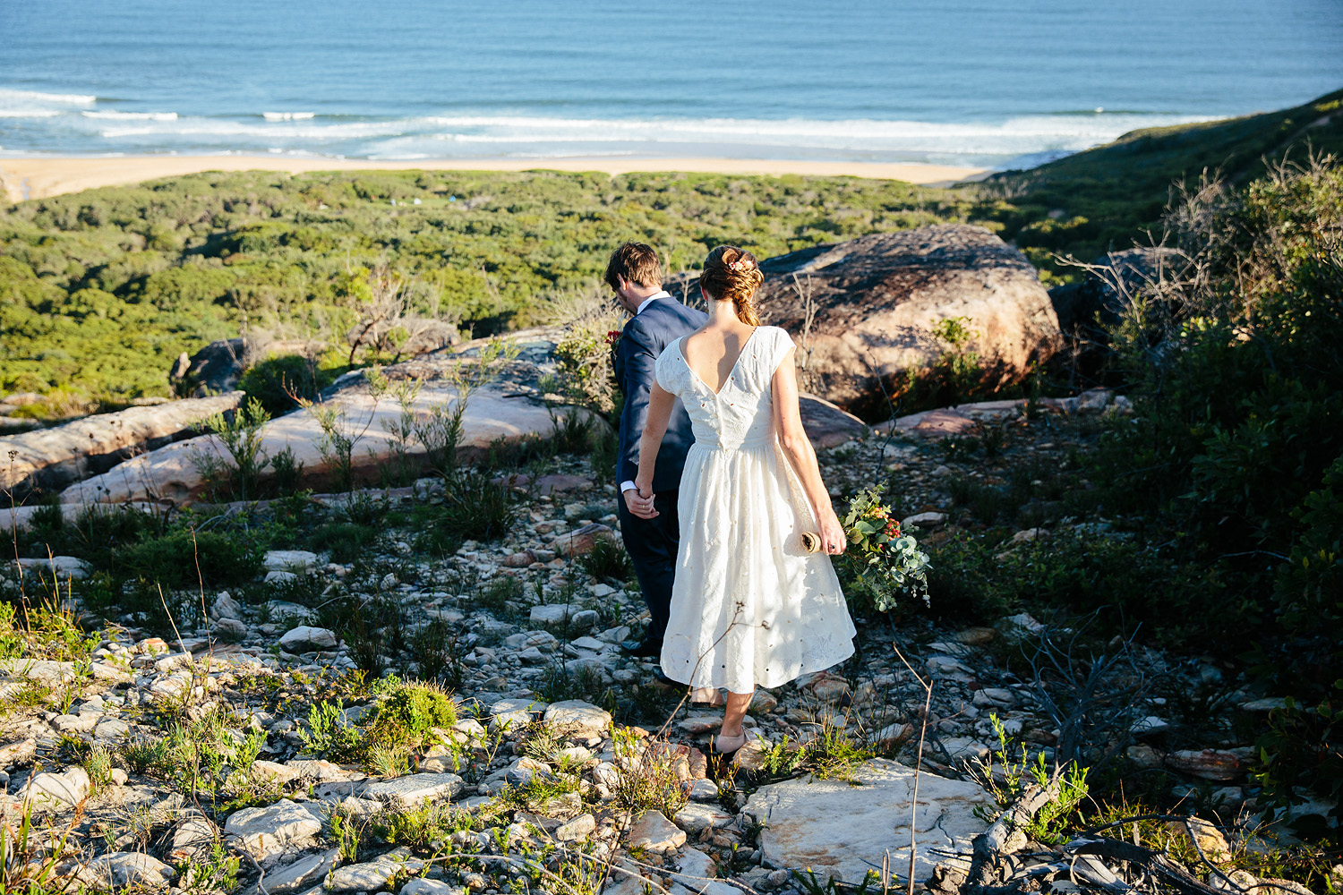 Natural relaxed wedding photography Central Coast Killcare Beach lookout.jpg