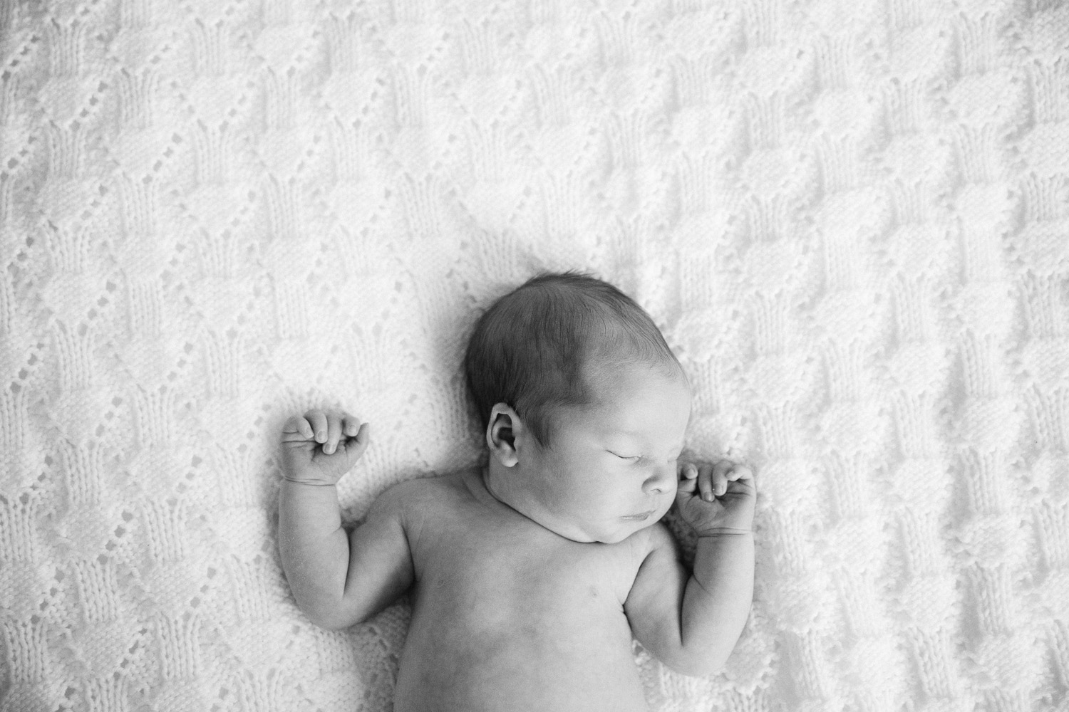 Documentary lifestyle newborn photographer-44.jpg