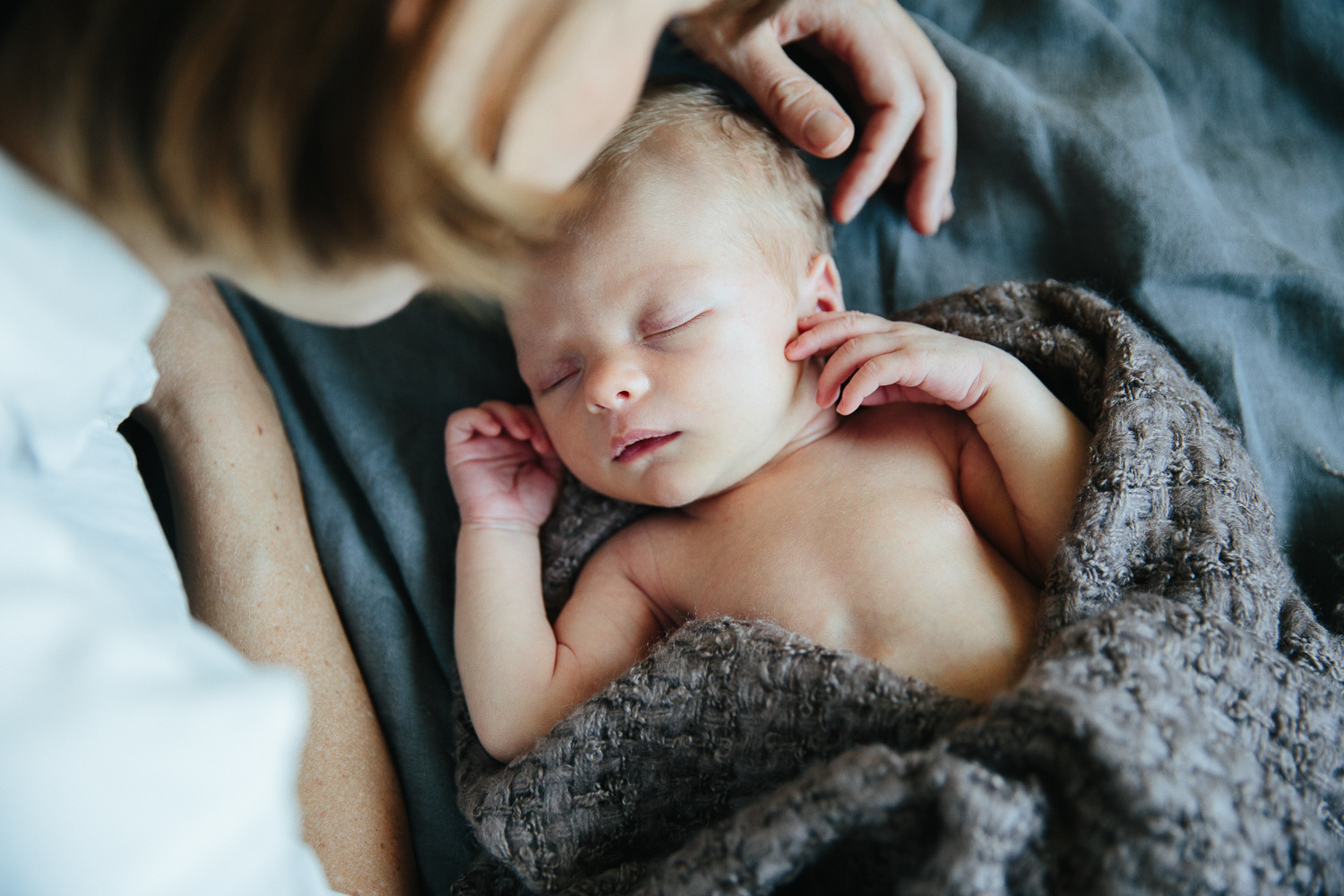 natural newborn baby photographer Central Coast-18.jpg