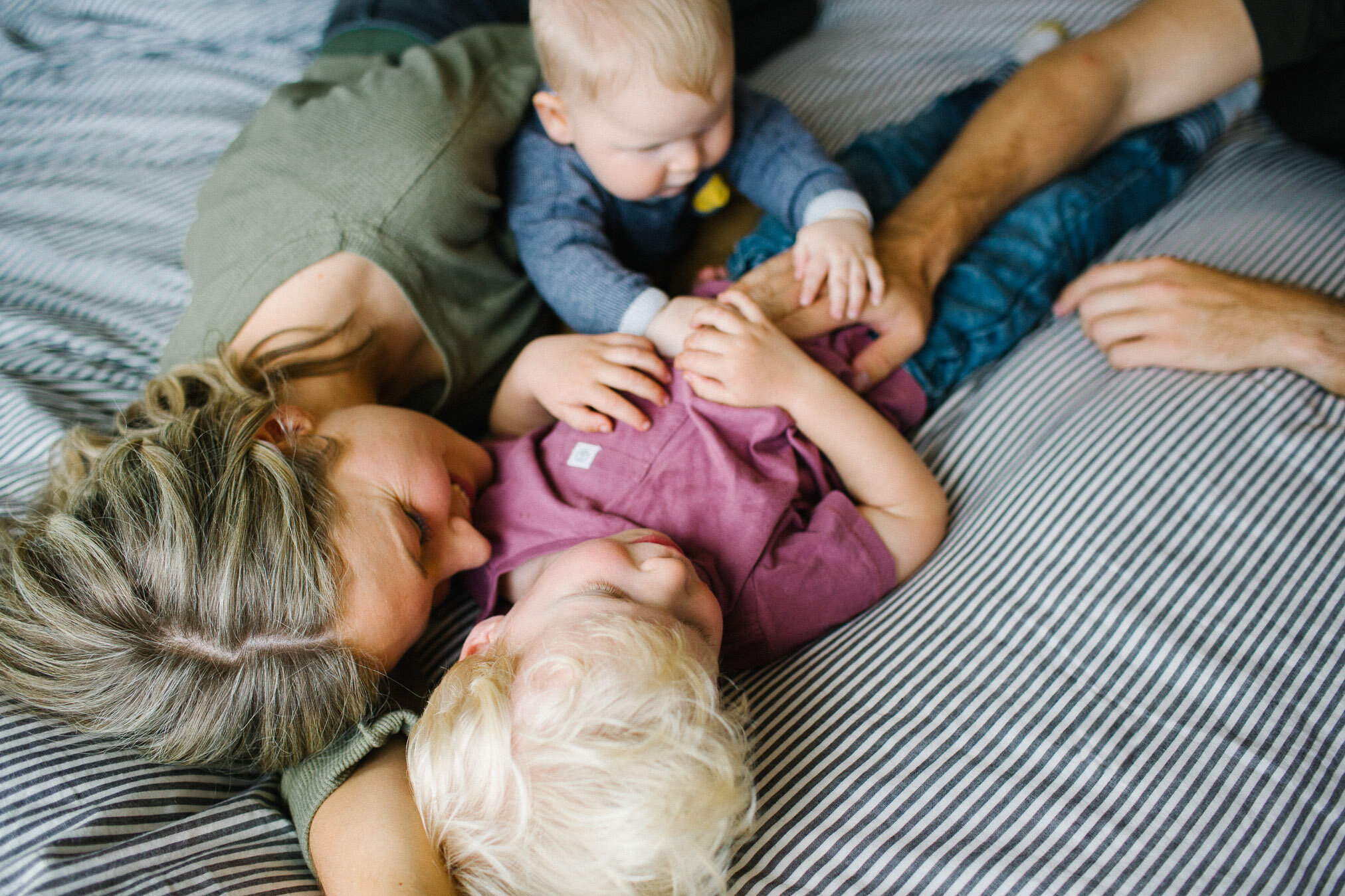 Candid relaxed family photos at home. Central Coast. Sandra Henri Photography.-22.jpg