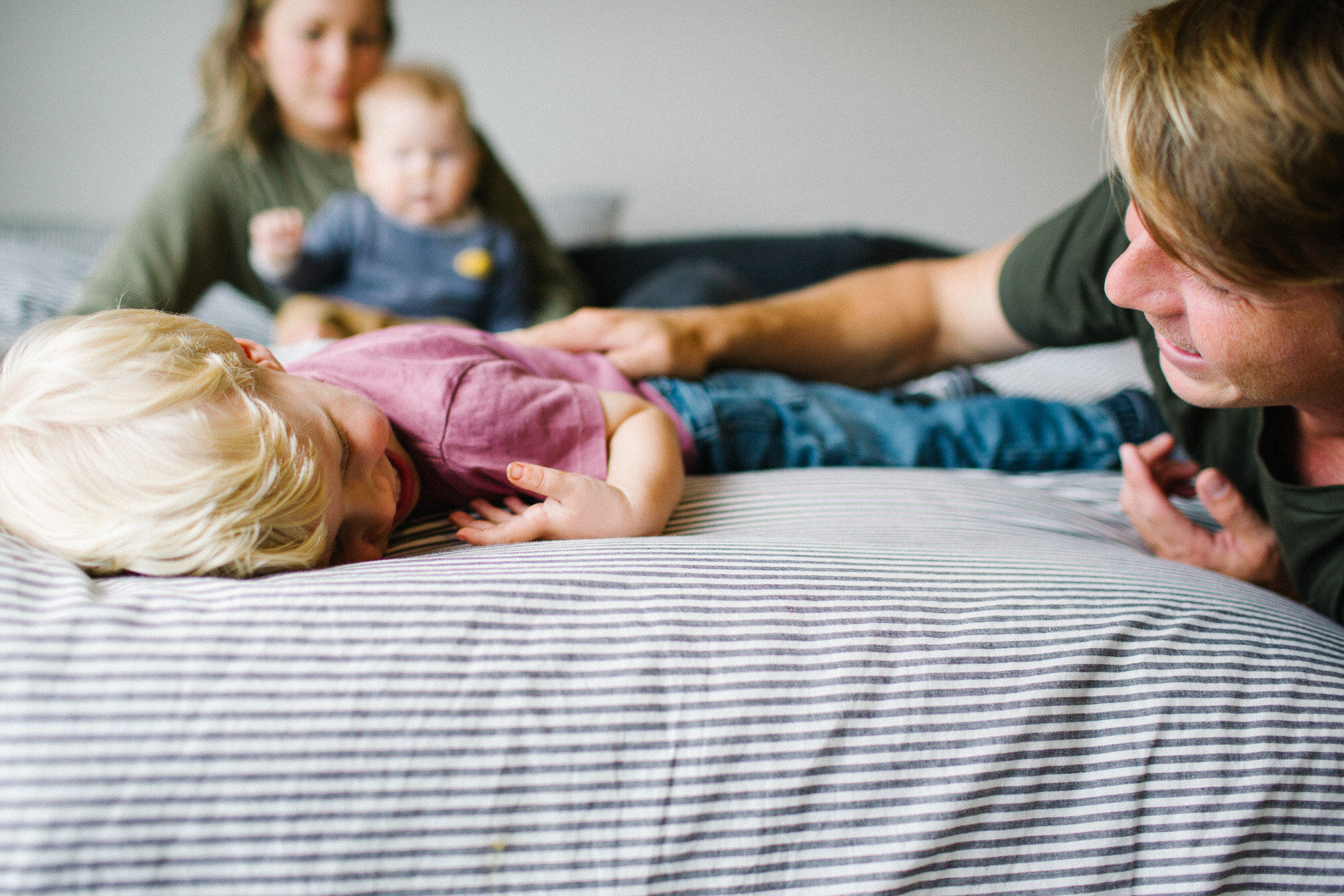 Candid relaxed family photos at home. Central Coast. Sandra Henri Photography.-21.jpg