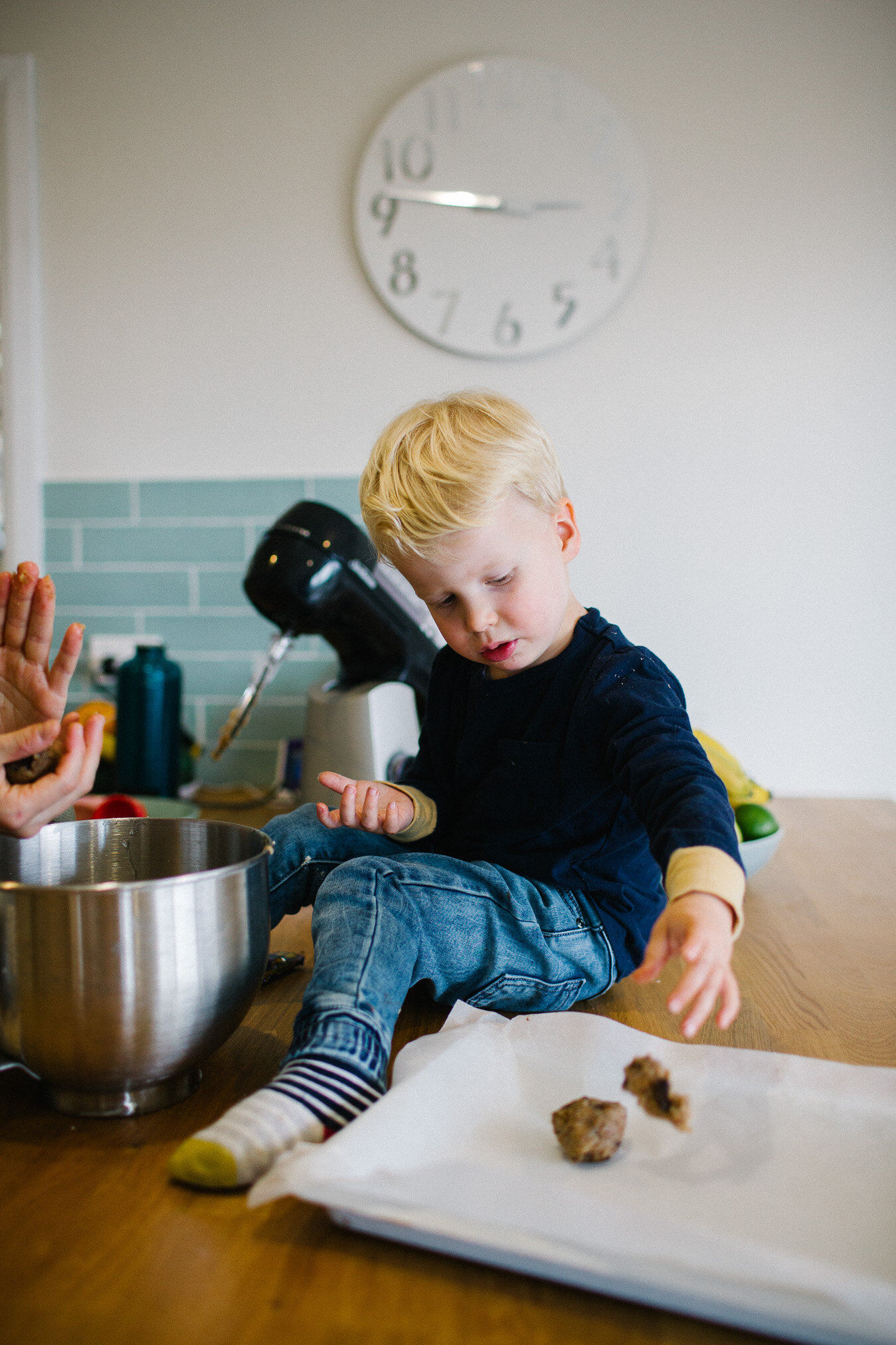 Candid relaxed family photos at home. Central Coast. Sandra Henri Photography.-13.jpg