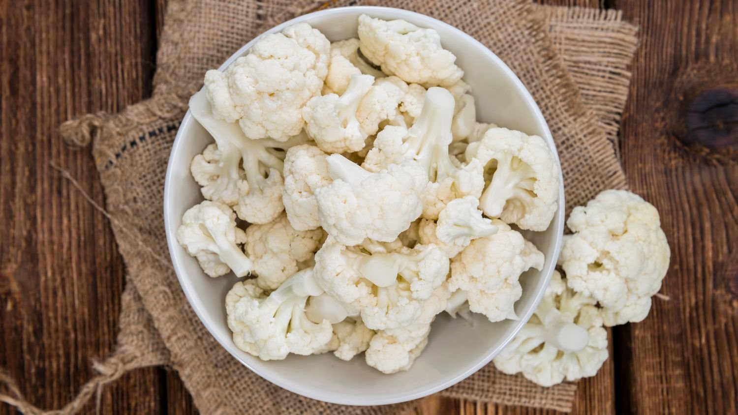cauliflower in a white bowl