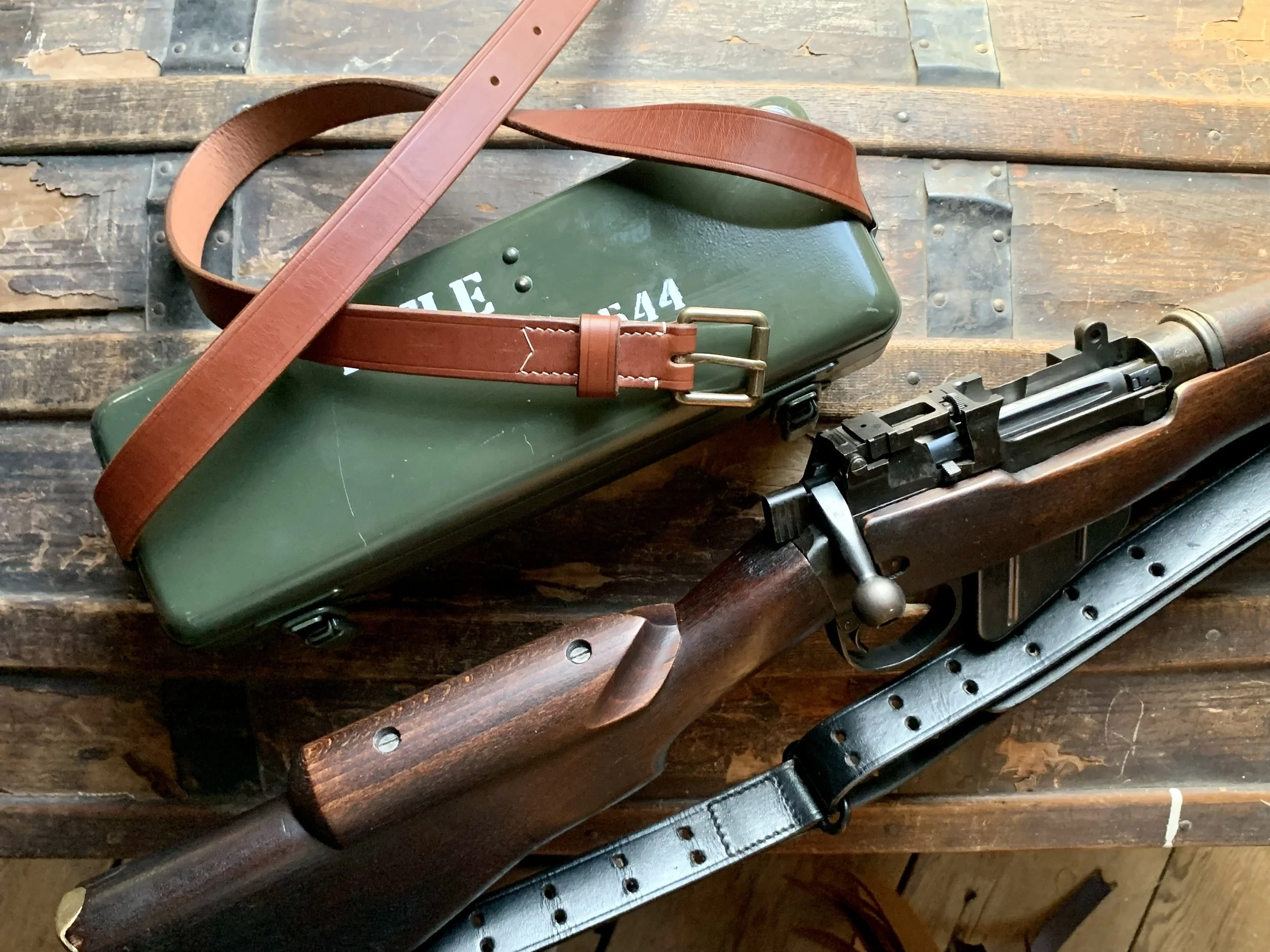 Lee Enfield No. 8 Mk I Carry Tin Strap for the No. 32 Scope.