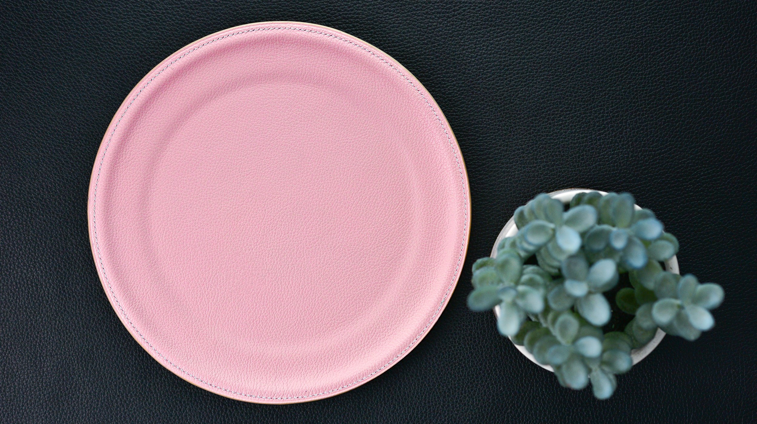 custom_leather_plate_leather_serving_tray_serving_plate_cocktail_tray_pink.jpg