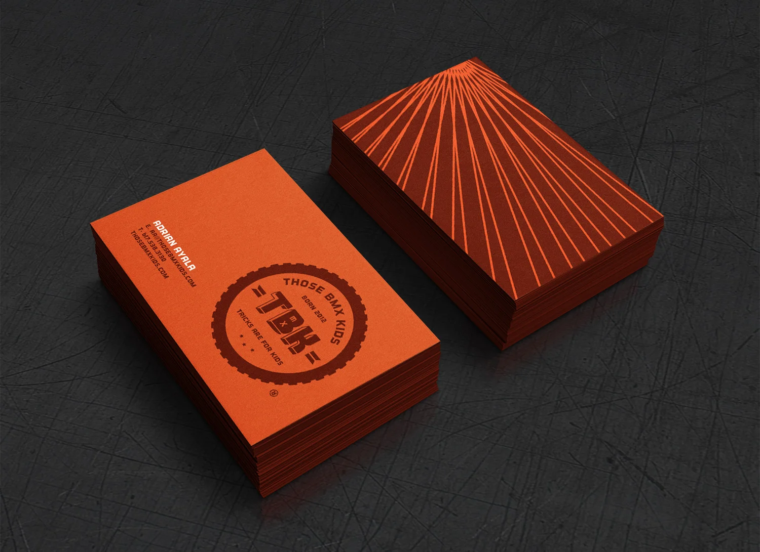 Realistic-Business-Card-Mock-Up_v2.jpg