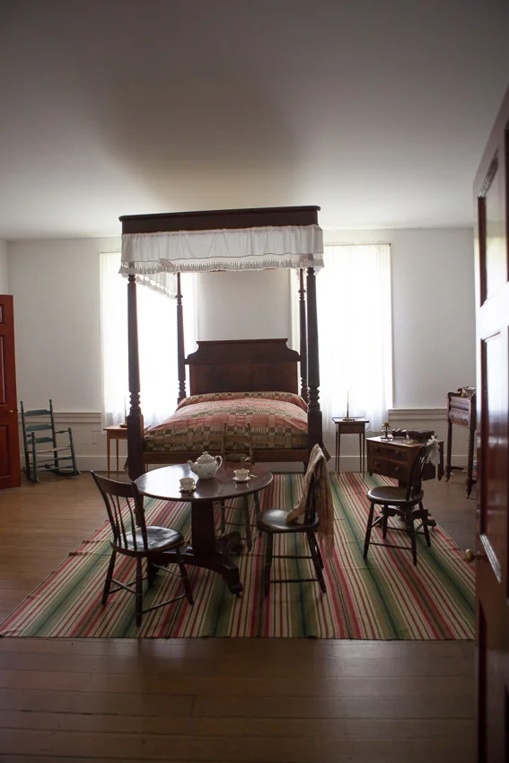 bedroom-travellers-rest-plantation.jpg