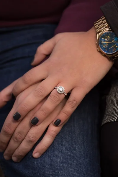 Ilze your Engagement Ring is stunning!!