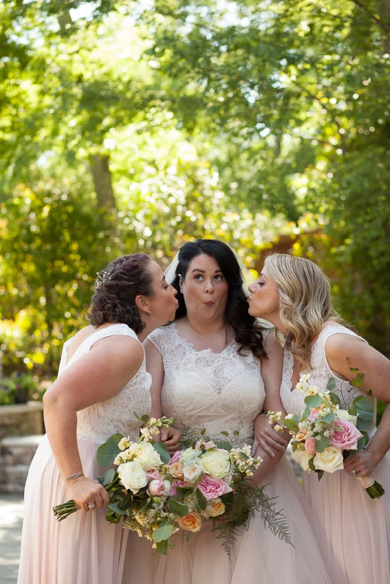 This amazing bride made all of our own florals for the wedding day. Gorgeous Christina!