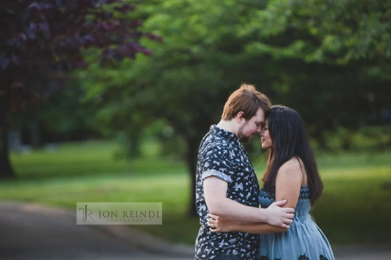 nashville-engagement-session-centennial-park.jpg
