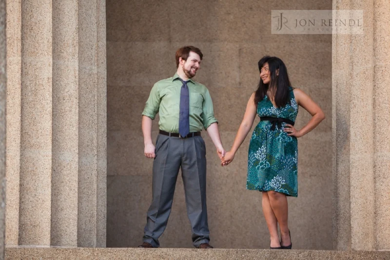 parthenon-nashville-engagement-photo.jpg