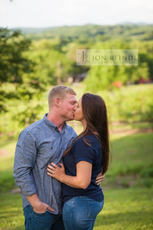 Arrington-Vineyards-Engagement-Session-Spring.jpg