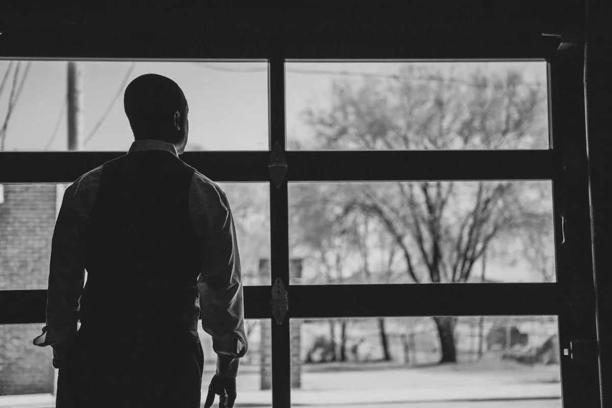 The-oak-room-nashville-groom-photo.jpg