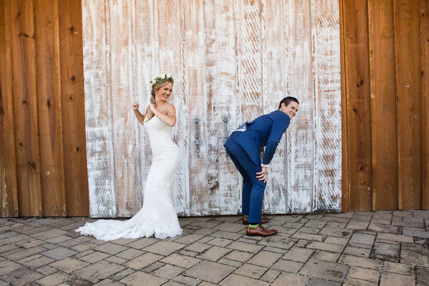 funny-wedding-couple.jpg