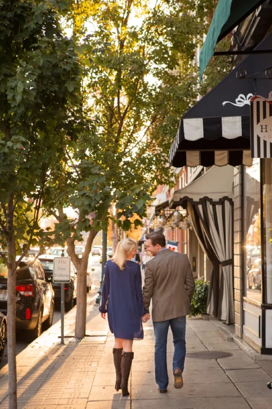 Franklin-tennessee-main-street-downtown-engagement-session.jpg