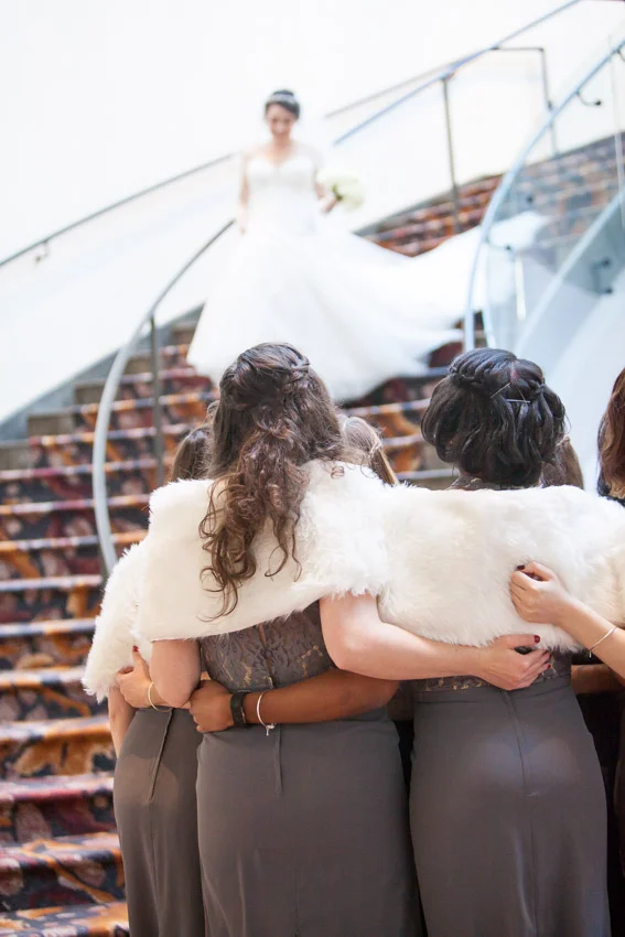 bridesmaids-seeing-bride-for-first-time.jpg