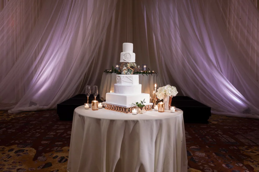 monogramed-wedding-cake-westin-nashville.jpg